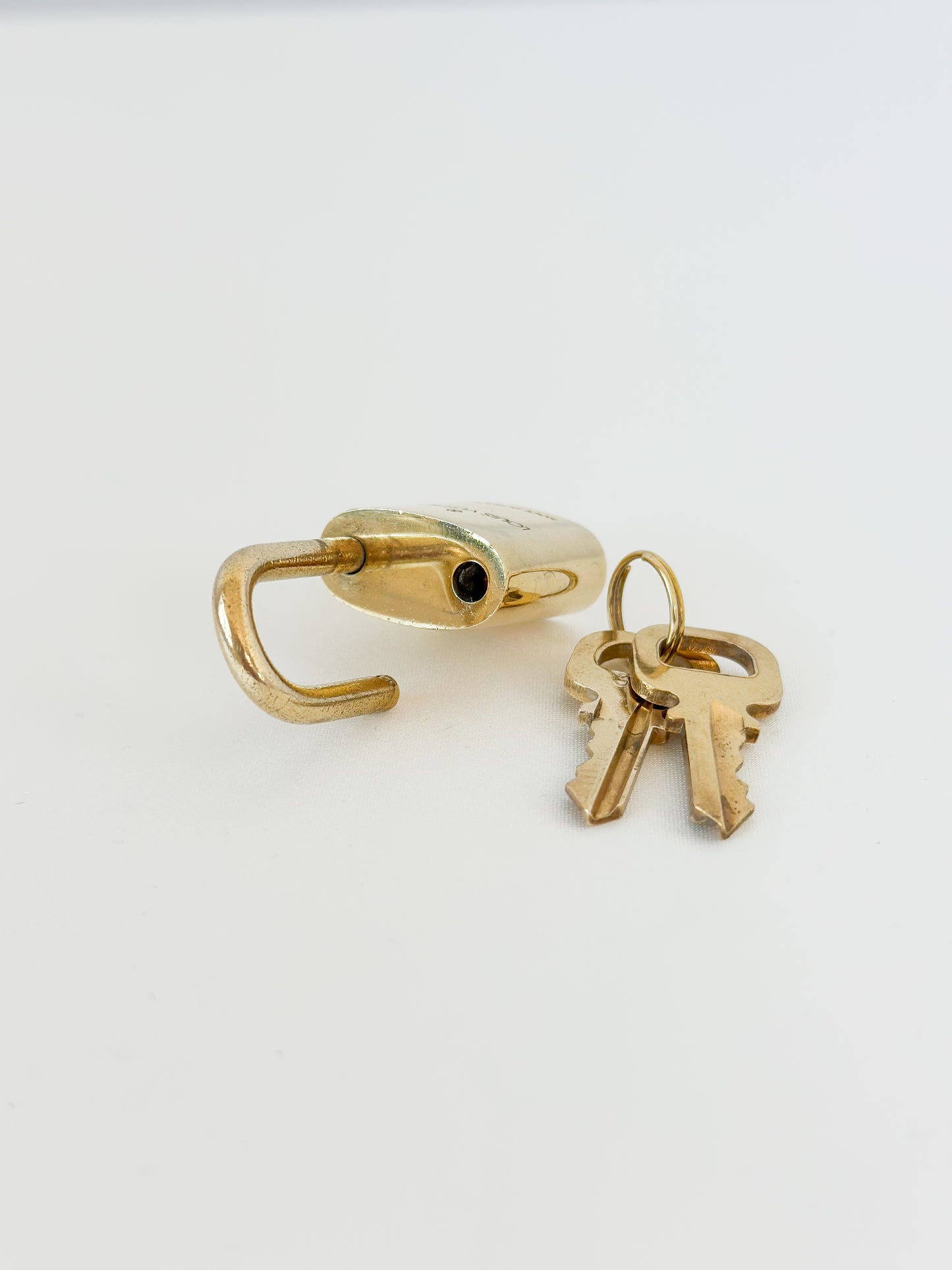 Louis Vuitton Padlock 302 - 2 Keys
