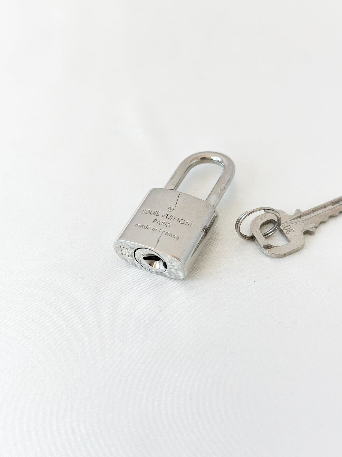 Louis Vuitton Silver Padlock Set 303