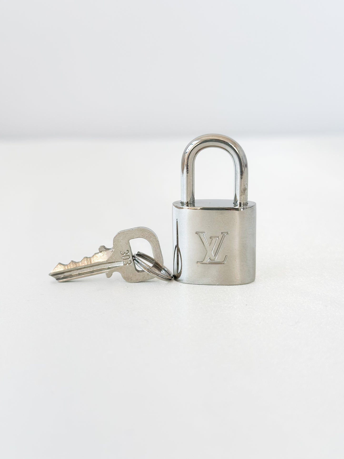 Louis Vuitton Silver Padlock Set 303