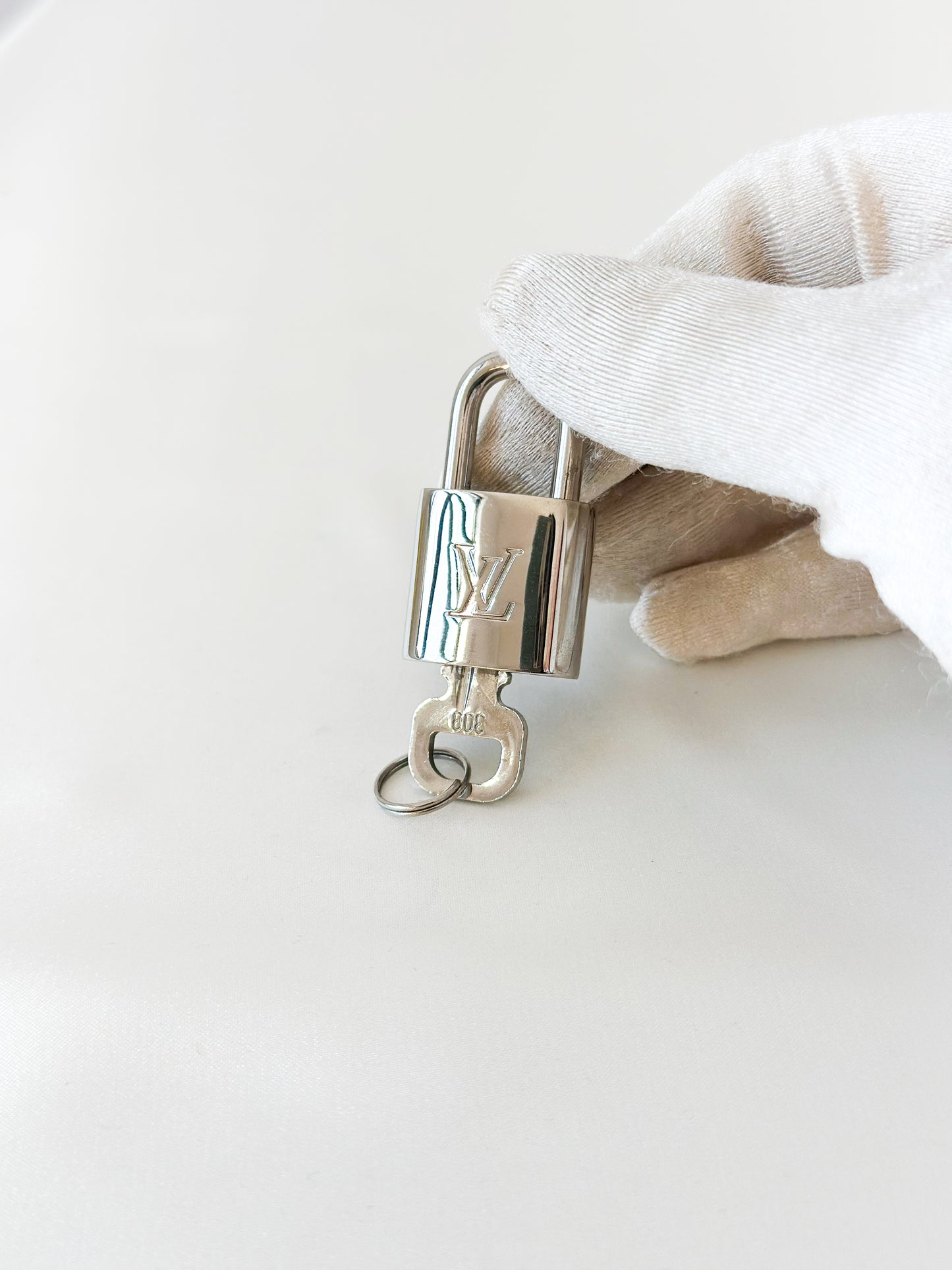 Louis Vuitton Silver Padlock Set 303