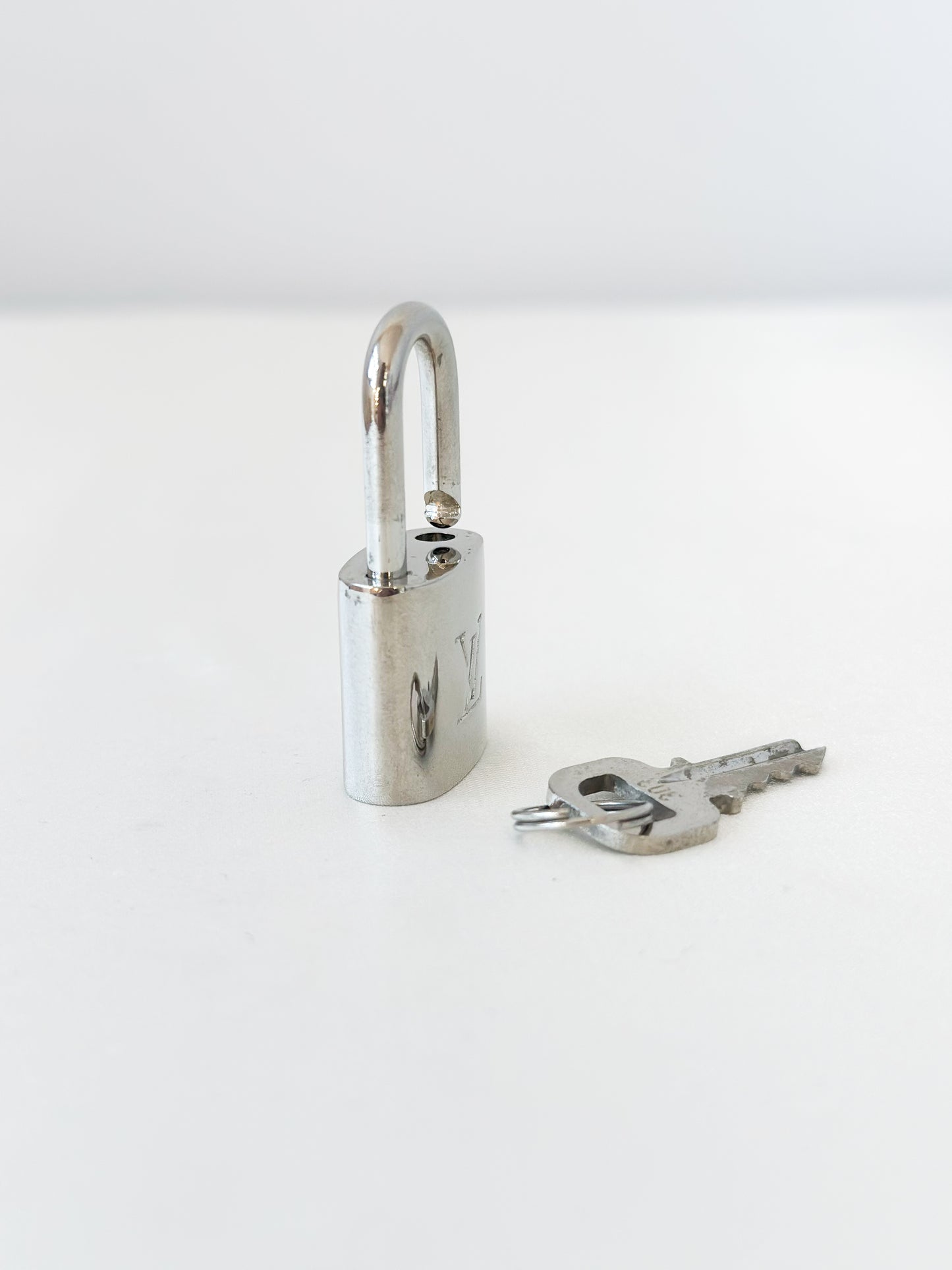 Louis Vuitton Silver Padlock Set 303