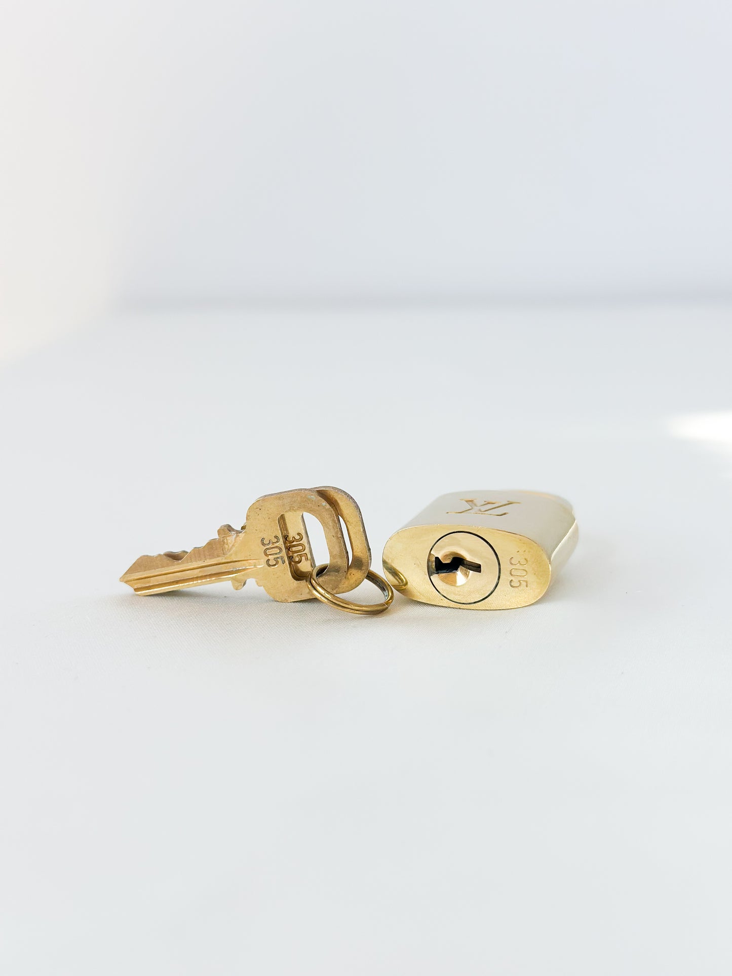 Louis Vuitton Padlock 305 - 2 Keys