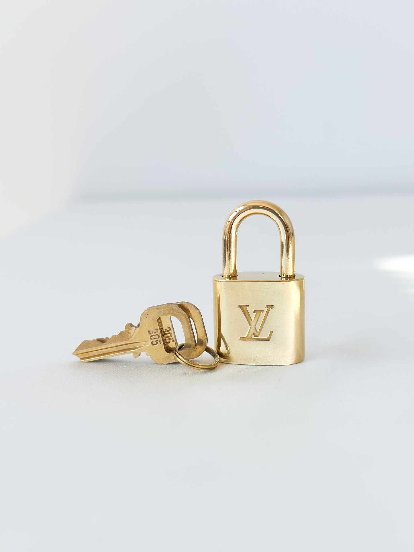 Louis Vuitton Padlock 305 - 2 Keys