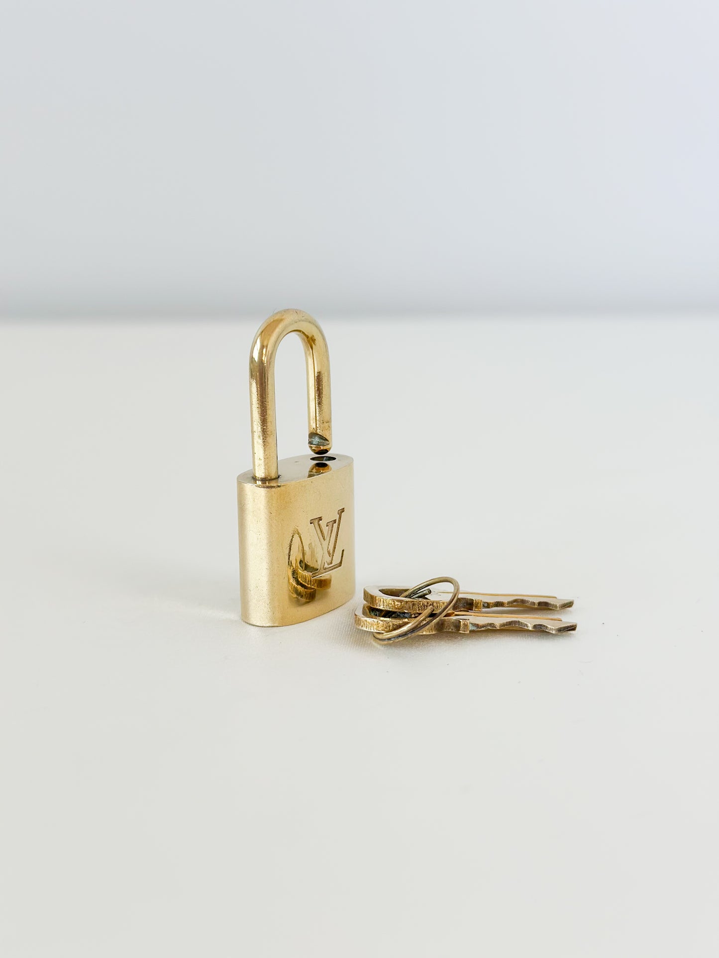 Louis Vuitton Padlock 306 - 2 Keys