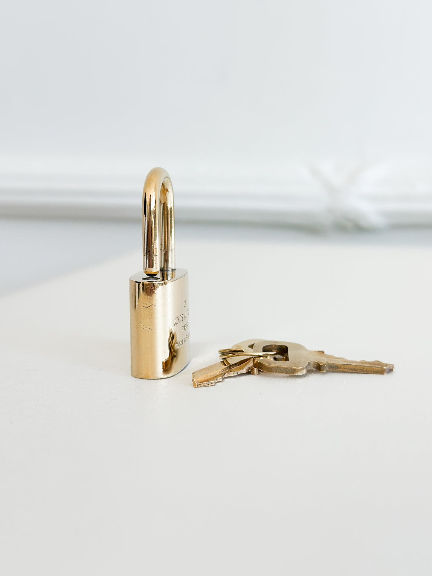 Louis Vuitton Padlock 306 - 2 Keys