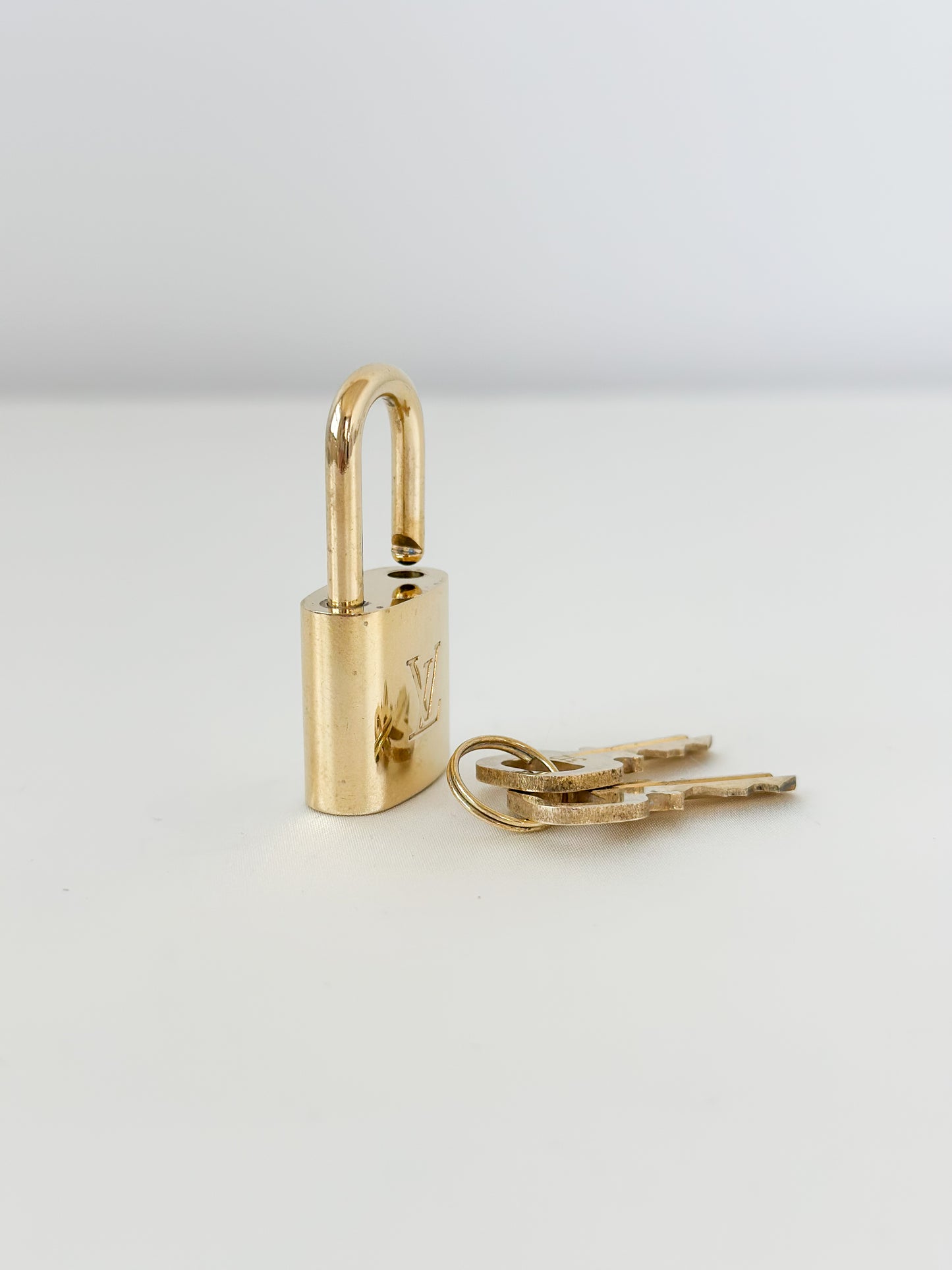 Louis Vuitton Padlock 312 - 2 Keys