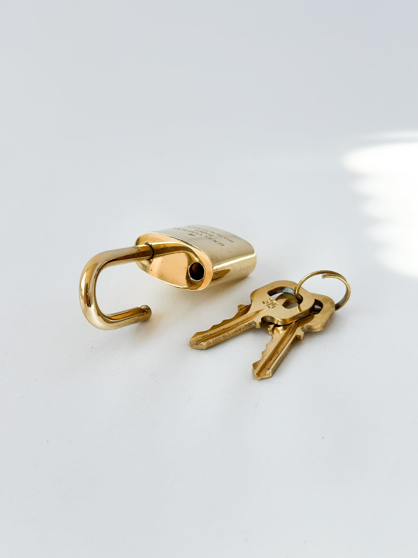 Louis Vuitton Padlock 315 - 2 Keys