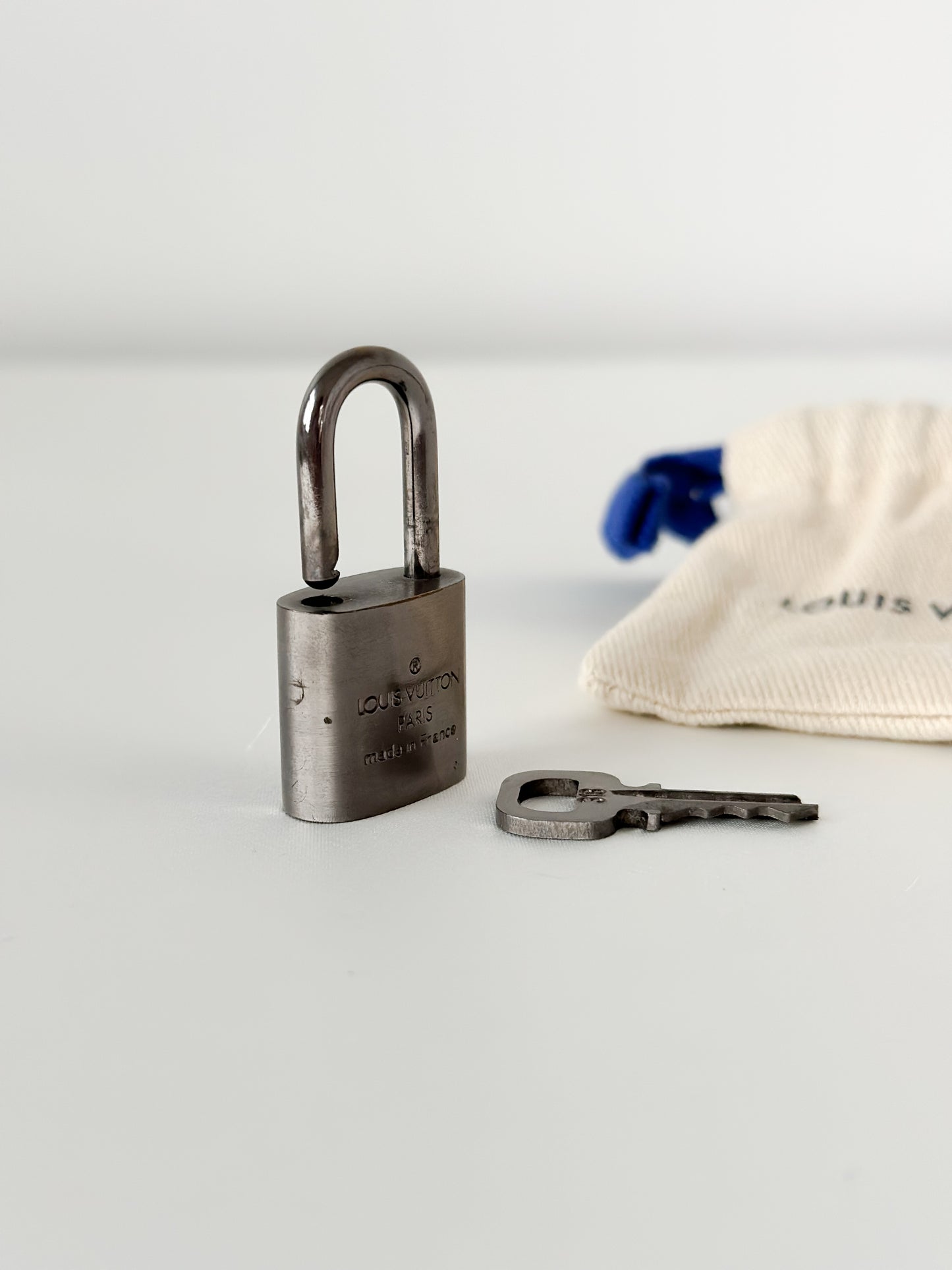 Louis Vuitton Brushed Titanium Padlock Set 318