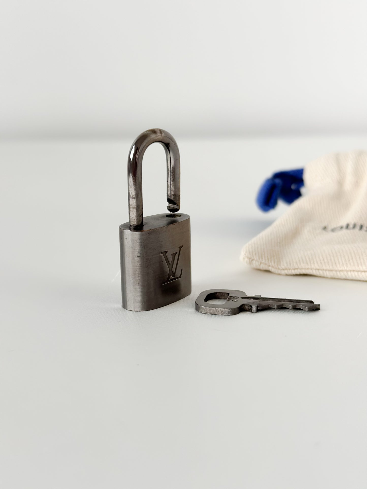 Louis Vuitton Brushed Titanium Padlock Set 318