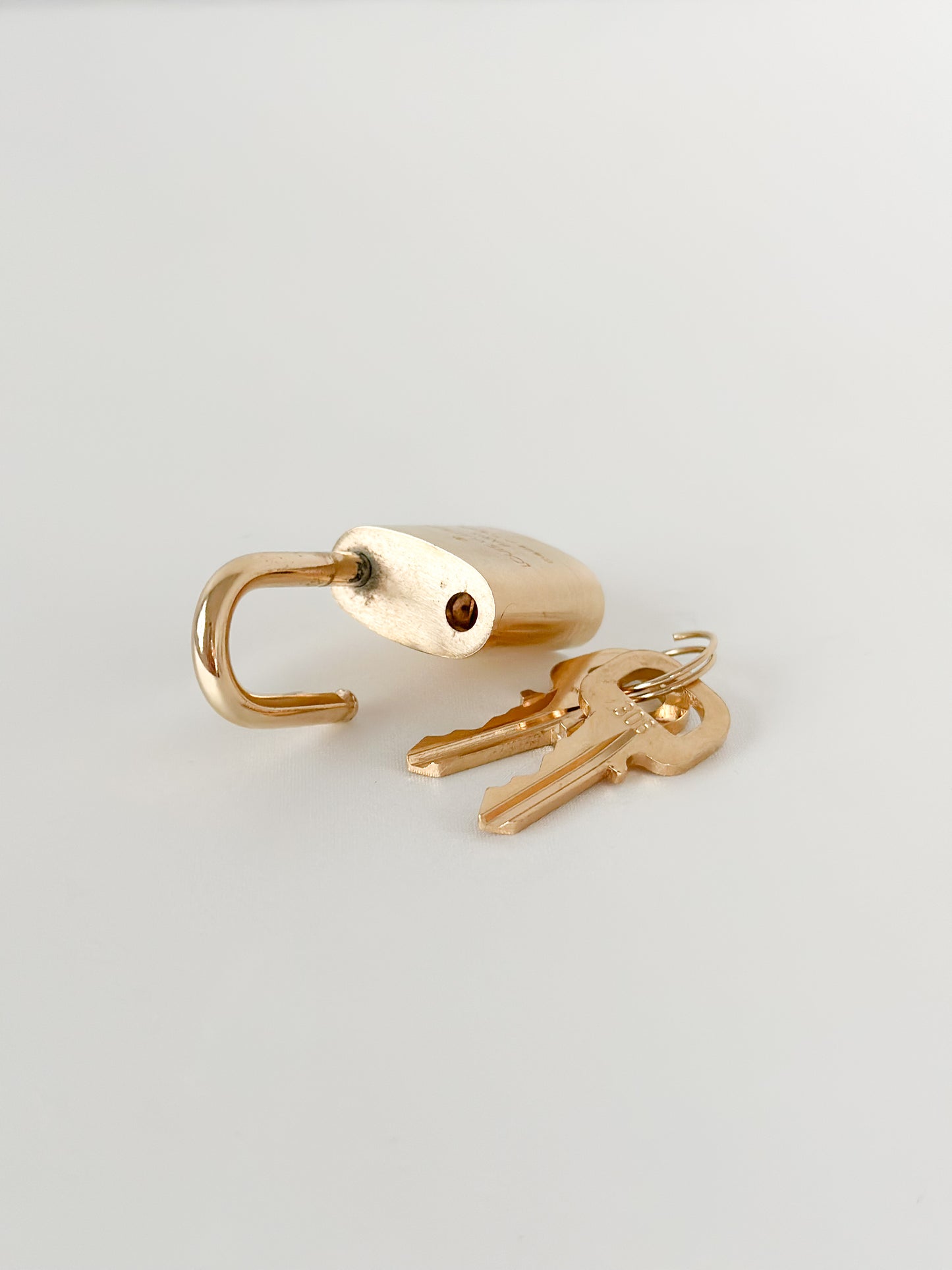 Louis Vuitton Brushed Brass Padlock Set 306