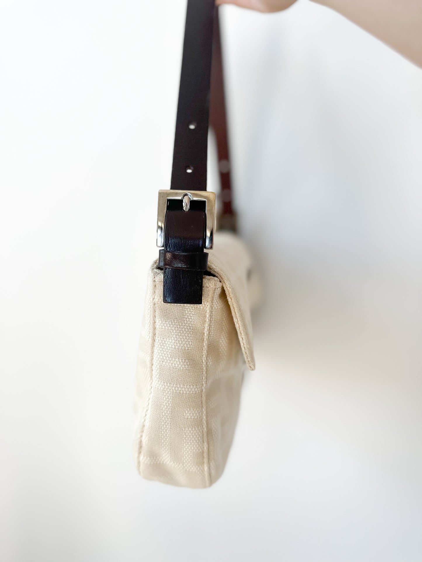 Fendi Baguette Bag - Beige