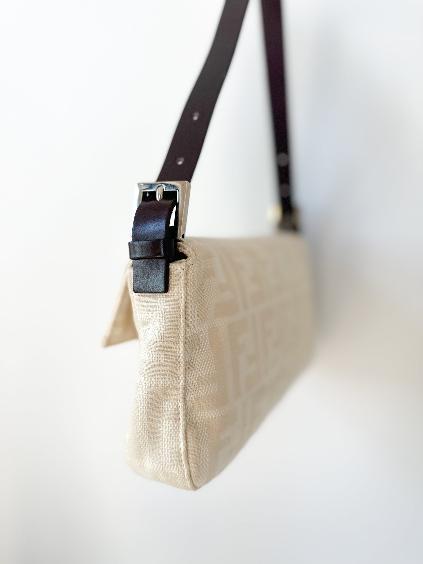 Fendi Baguette Bag - Beige