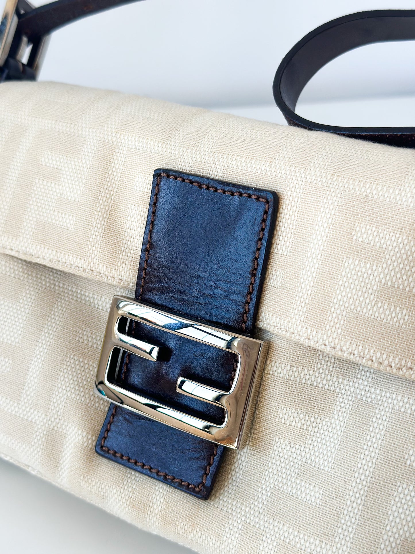 Fendi Baguette Bag - Beige