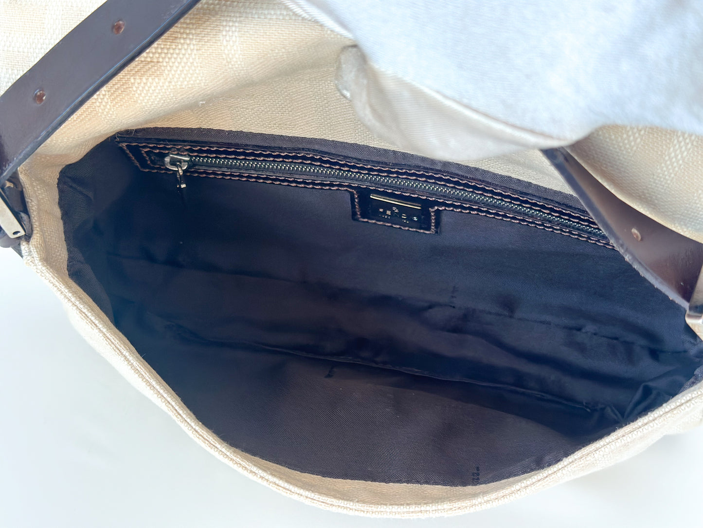 Fendi Baguette Bag - Beige