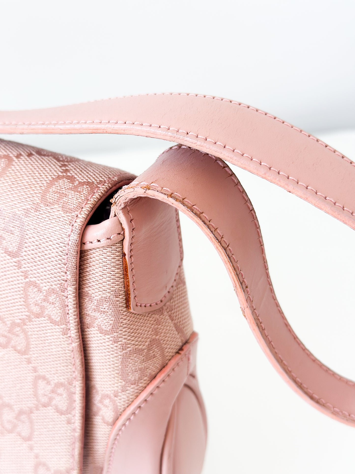 Gucci Jackie Monogram Flap Shoulder Bag - Pink