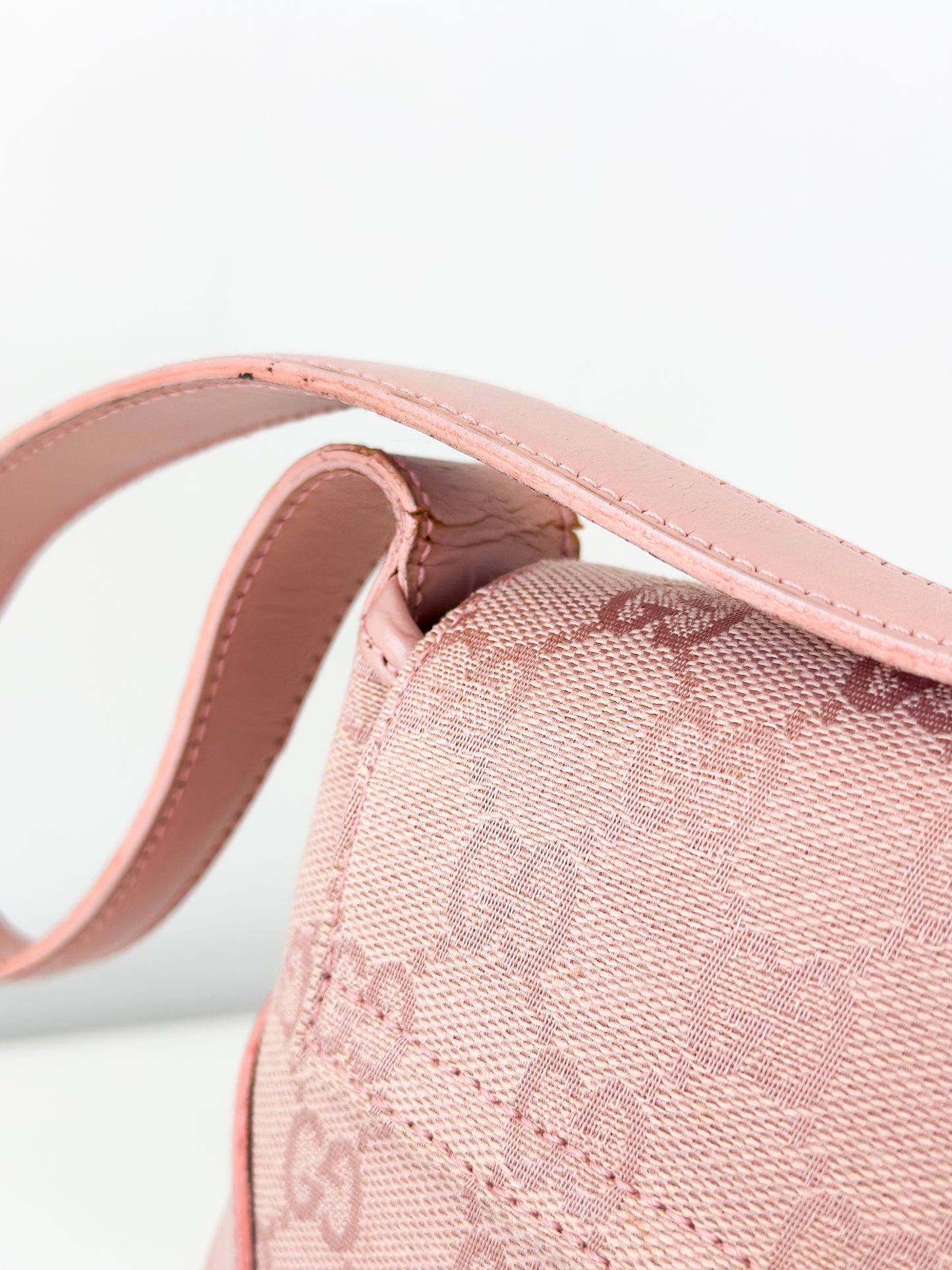 Gucci Jackie Monogram Flap Shoulder Bag - Pink