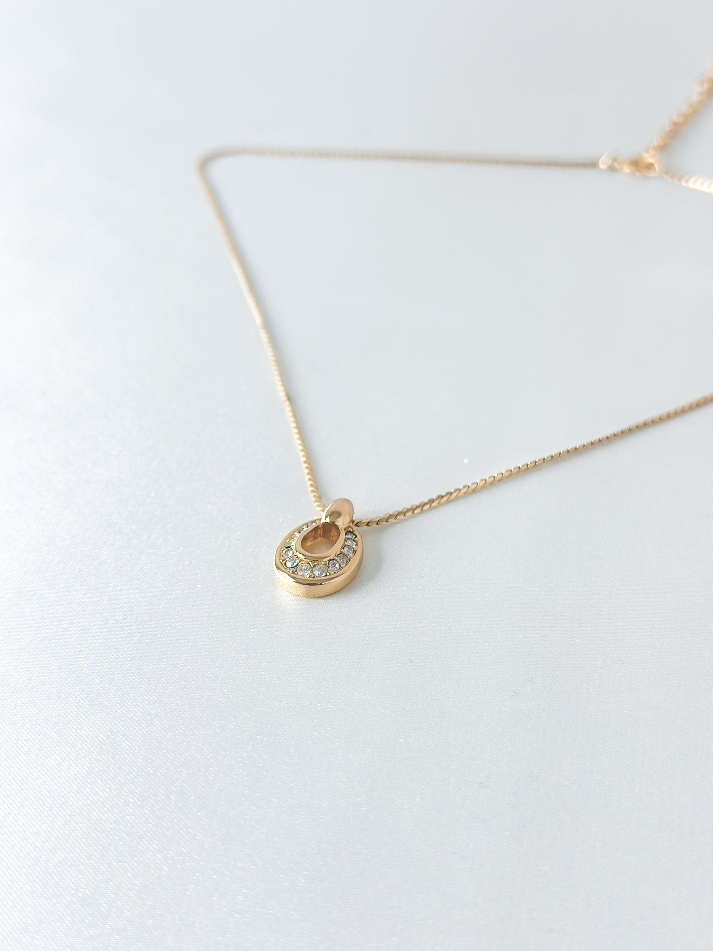 Dior Oval Pendant Necklace