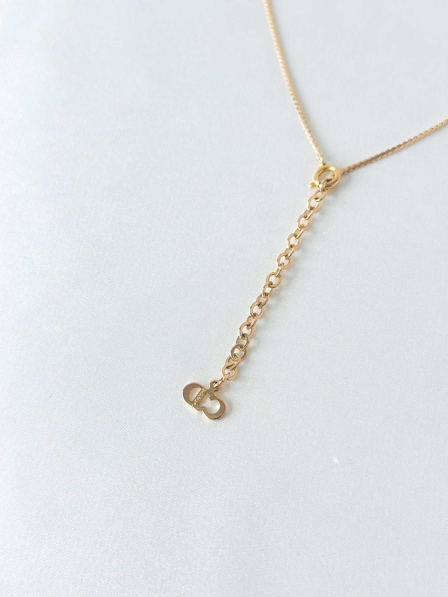 Dior Oval Pendant Necklace
