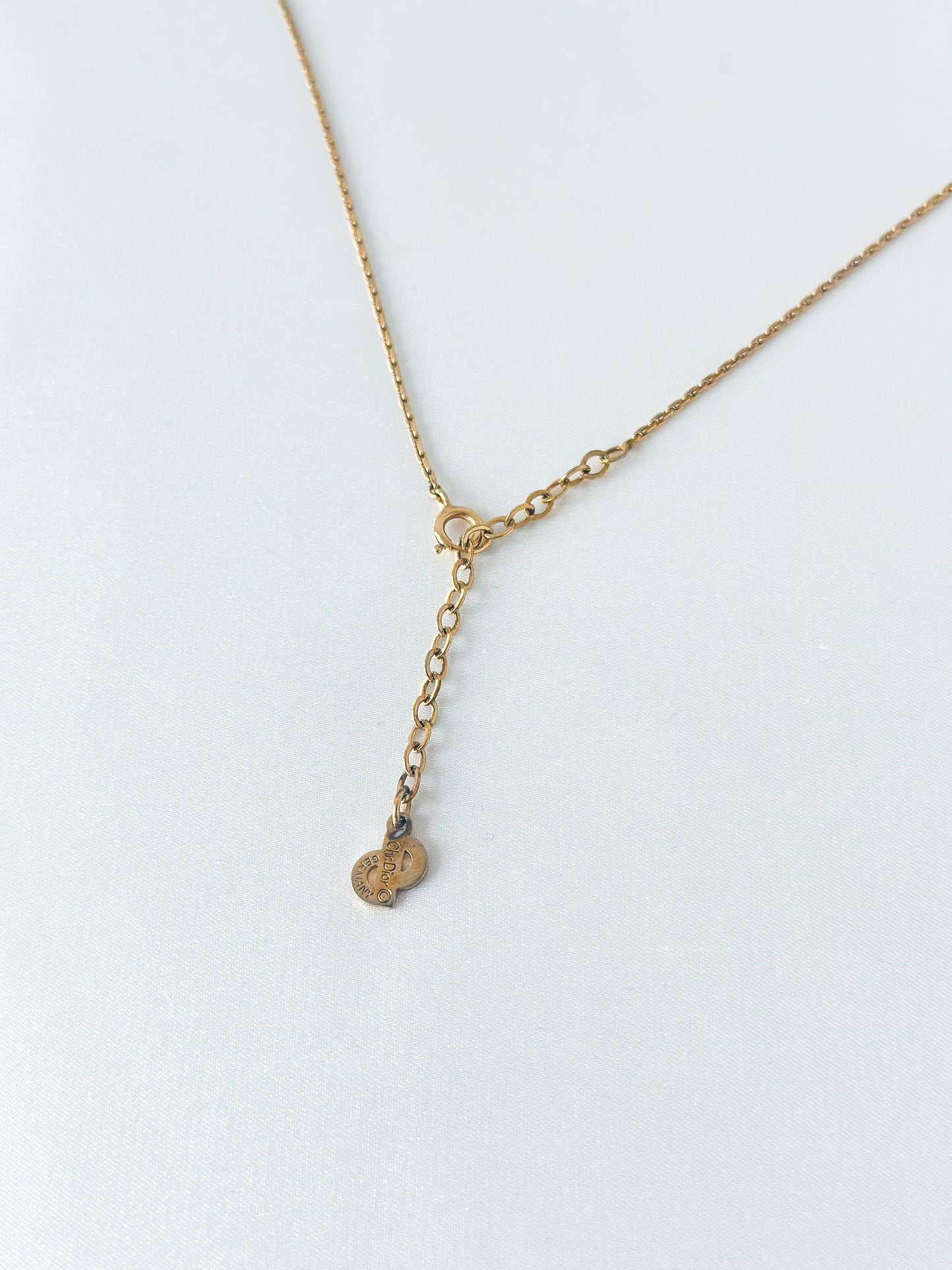 Dior Circle Twist Necklace