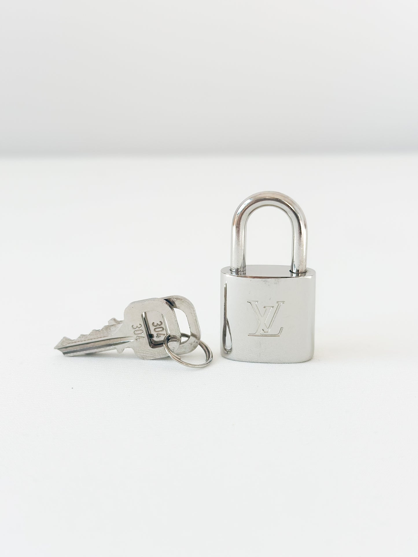 Louis Vuitton Silver Padlock 304 - 2 Keys