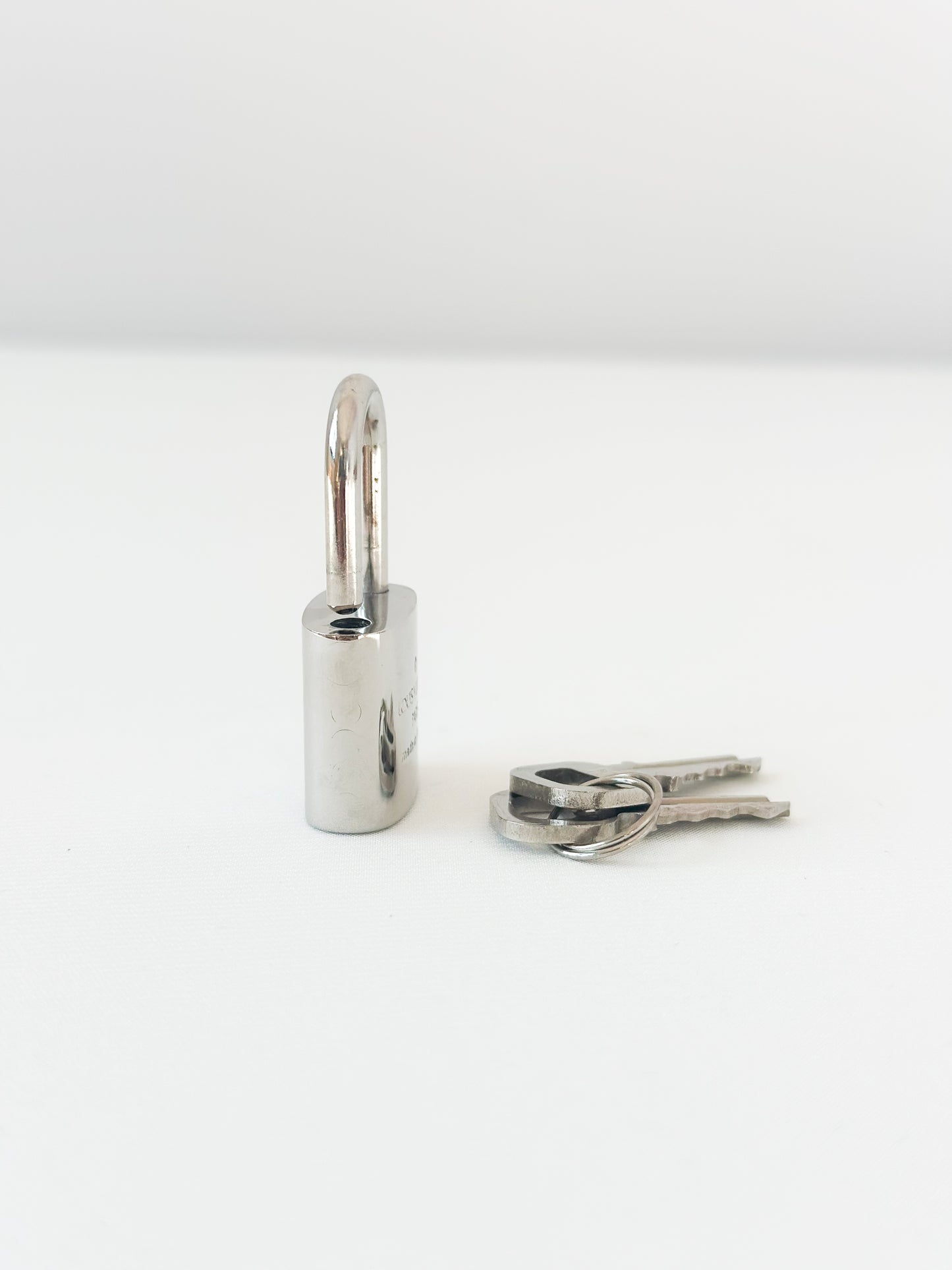 Louis Vuitton Silver Padlock 304 - 2 Keys