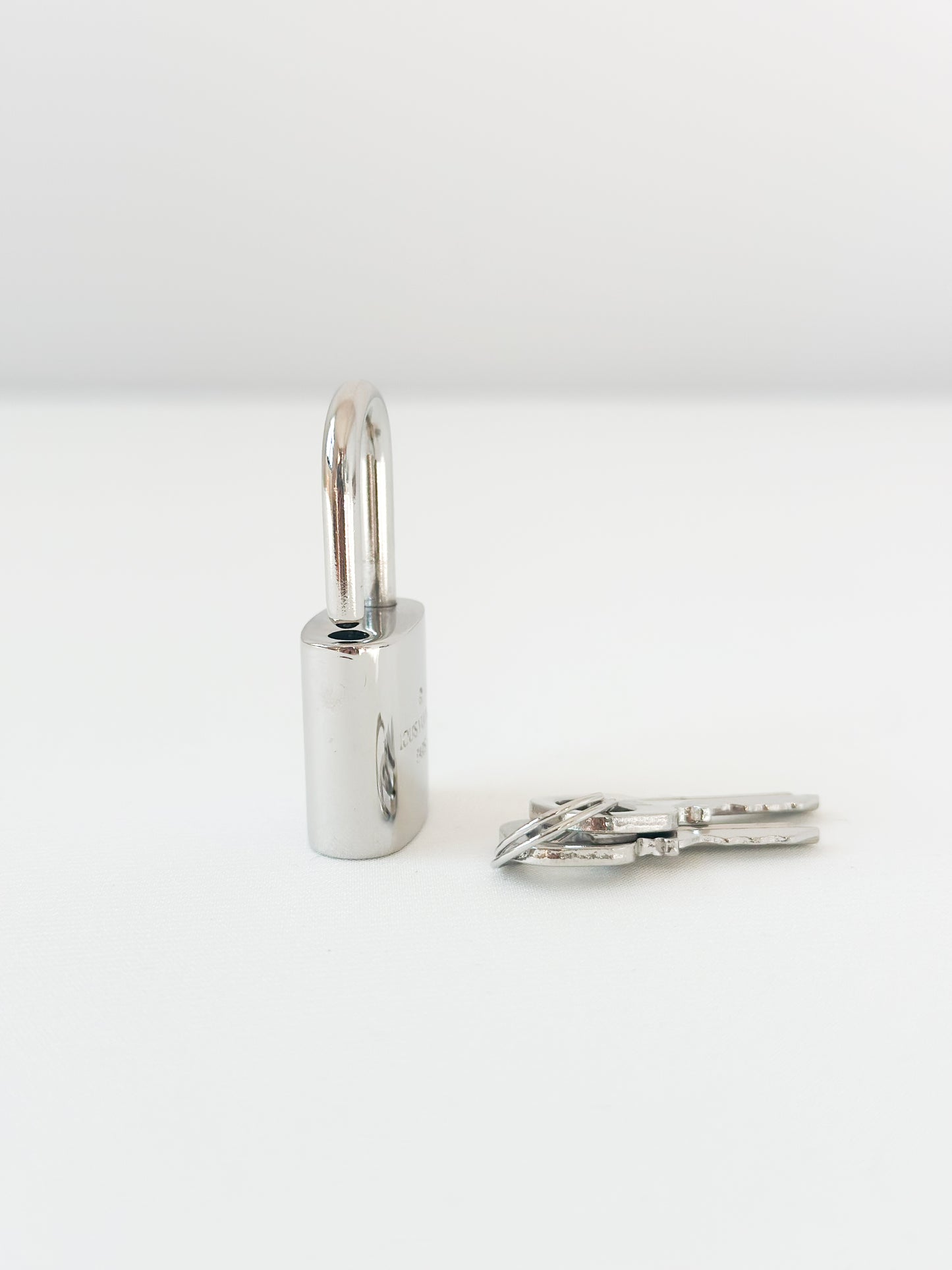 Louis Vuitton Silver Padlock 308 - 2 Keys