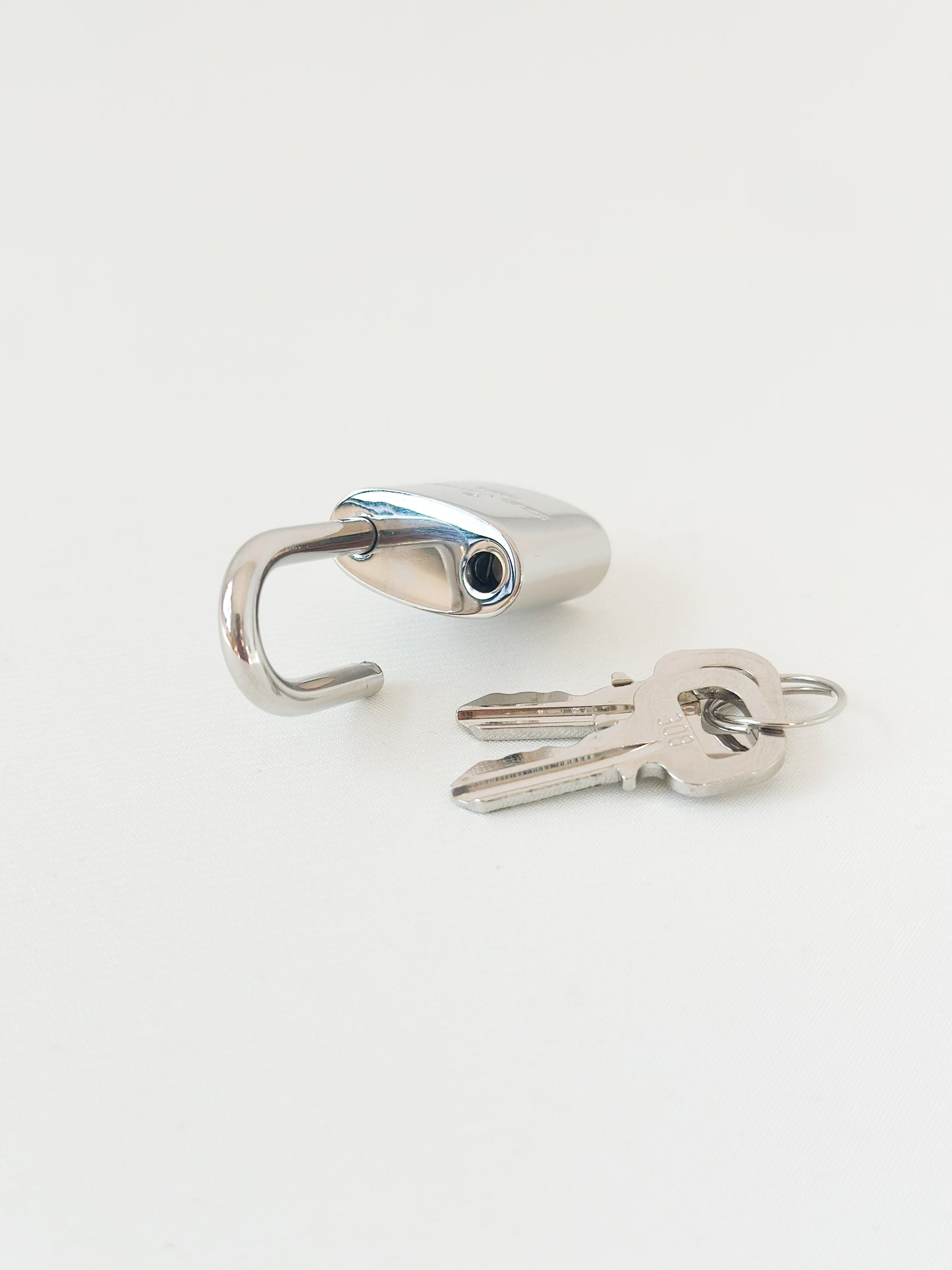 Louis Vuitton Silver Padlock 308 - 2 Keys