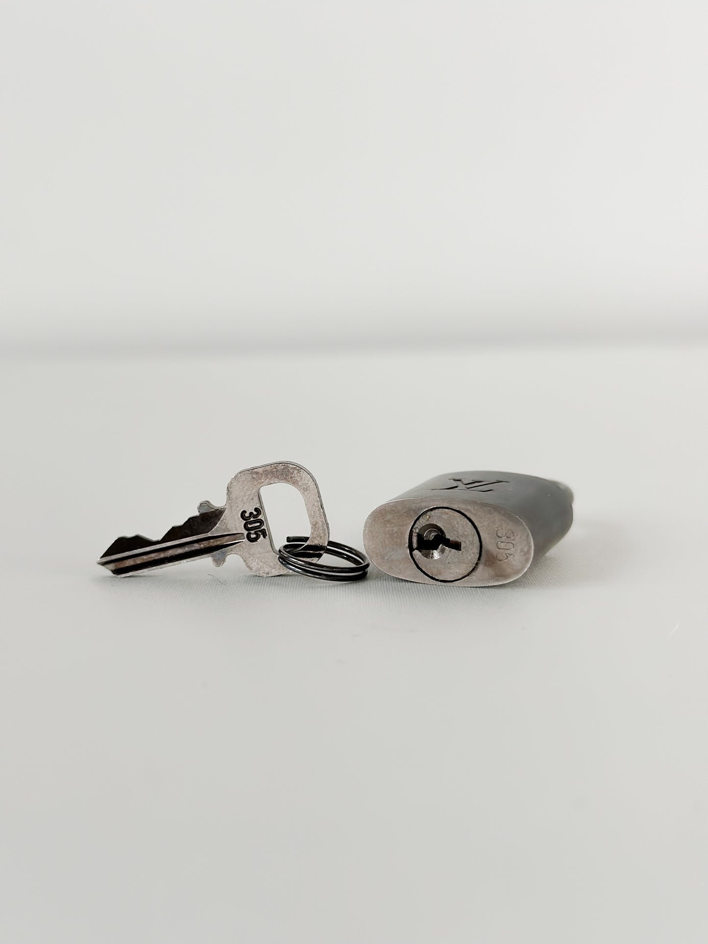 Louis Vuitton Titanium Padlock Set 305