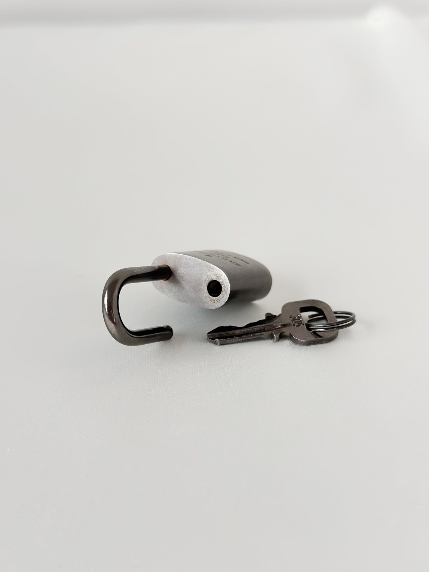 Louis Vuitton Titanium Padlock Set 305
