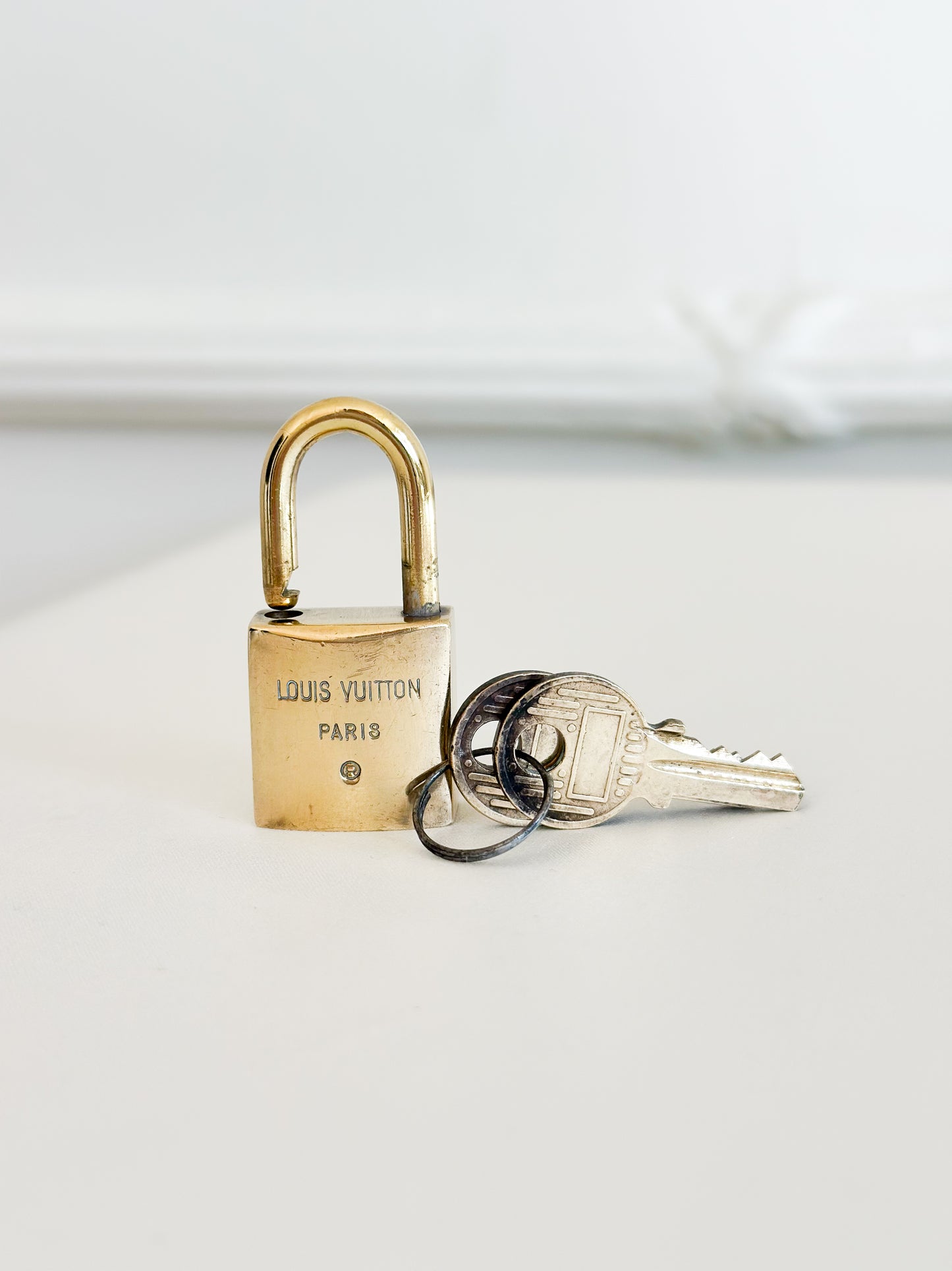 Louis Vuitton Padlock 223 - 2 Keys