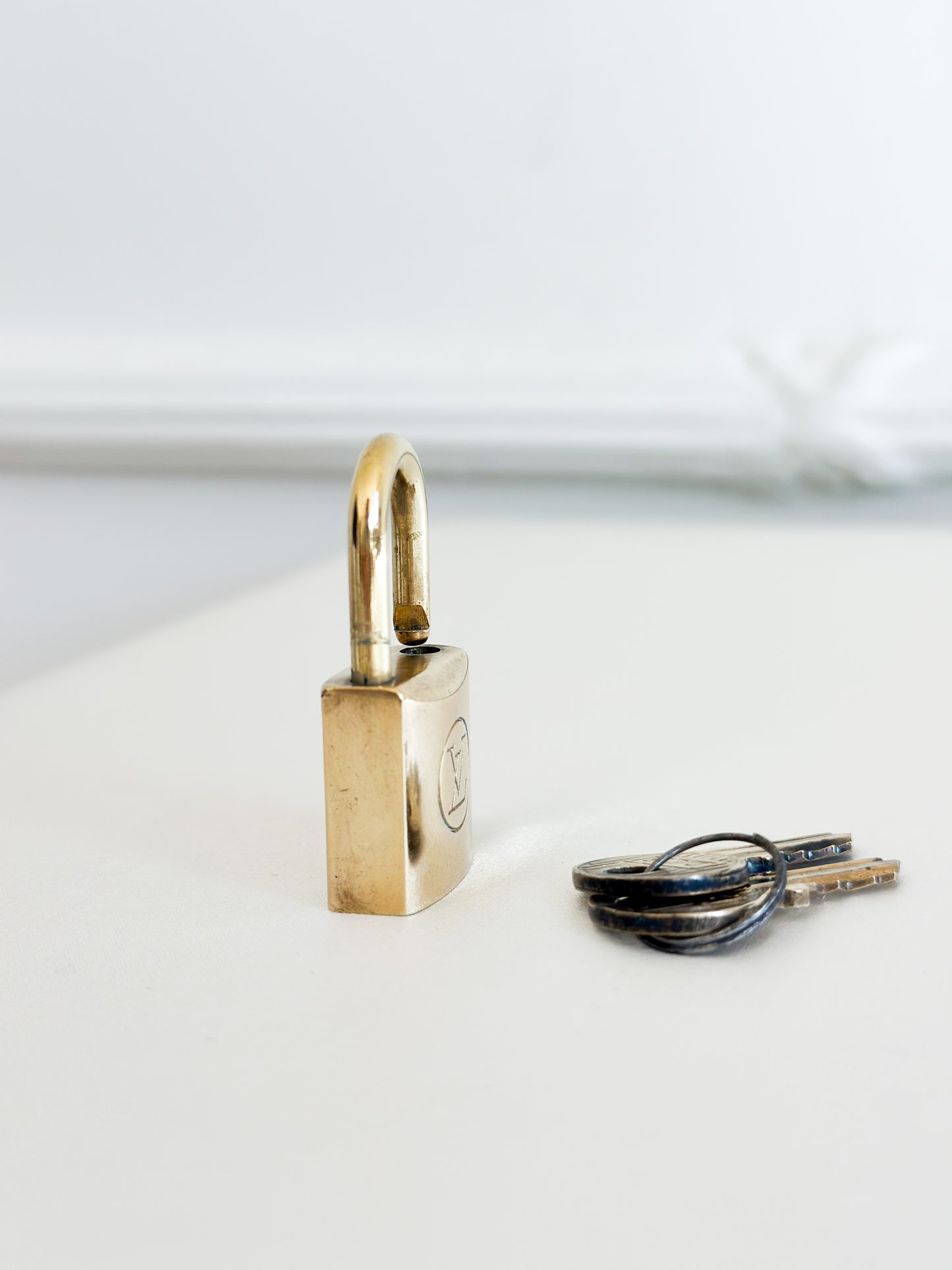 Louis Vuitton Padlock 223 - 2 Keys