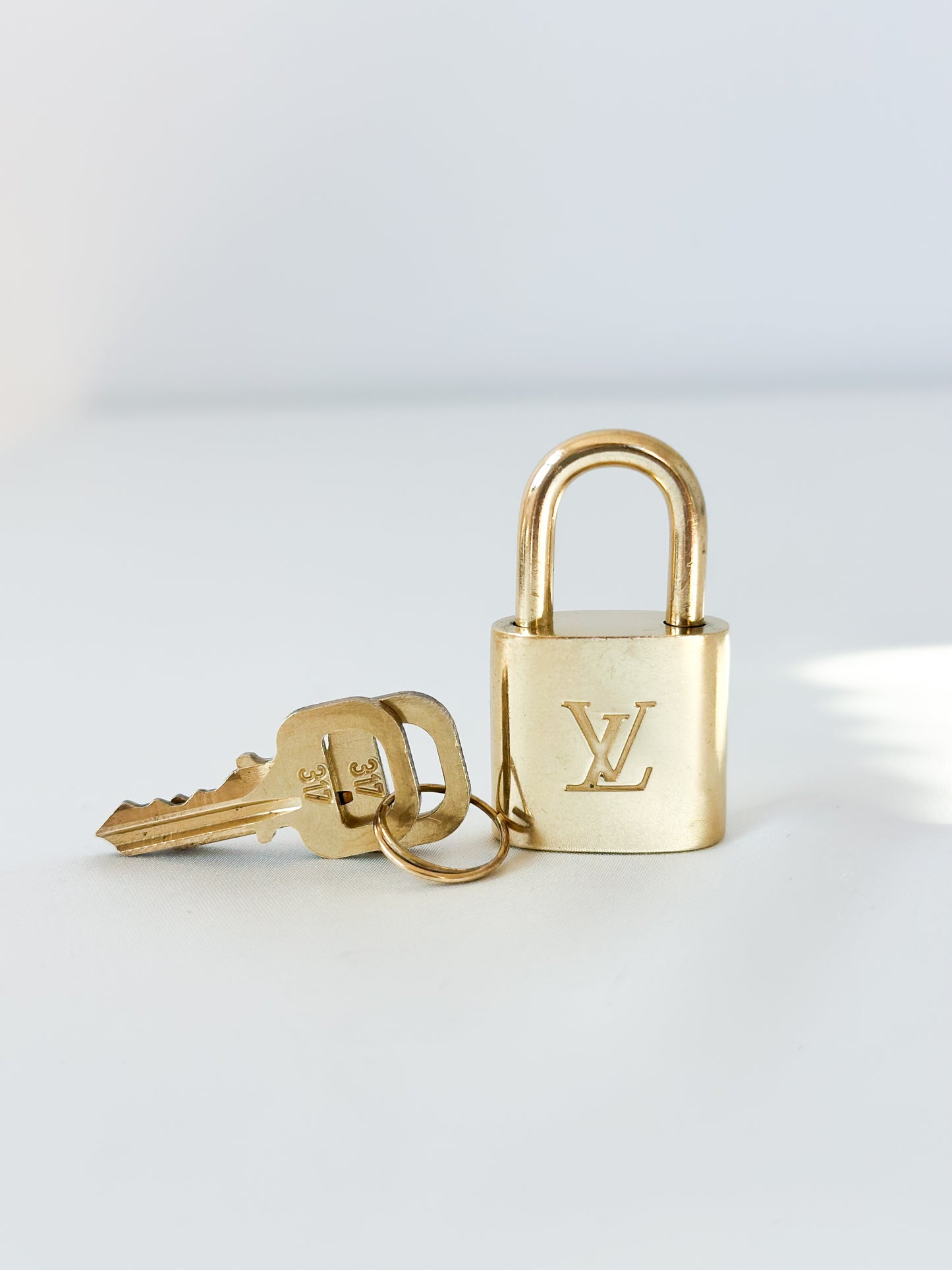 Louis Vuitton Padlock 342 - 2 Keys