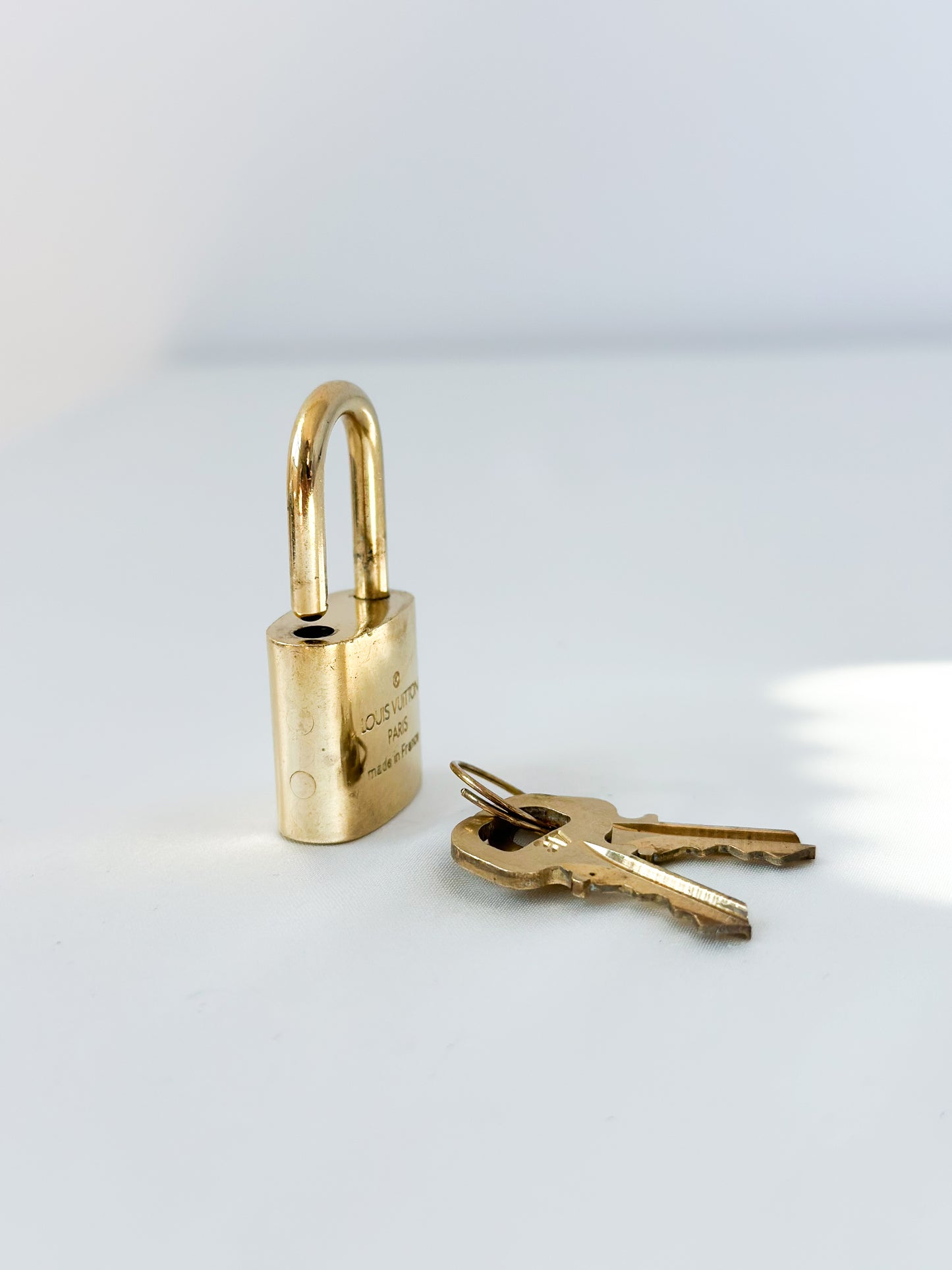 Louis Vuitton Padlock 342 - 2 Keys