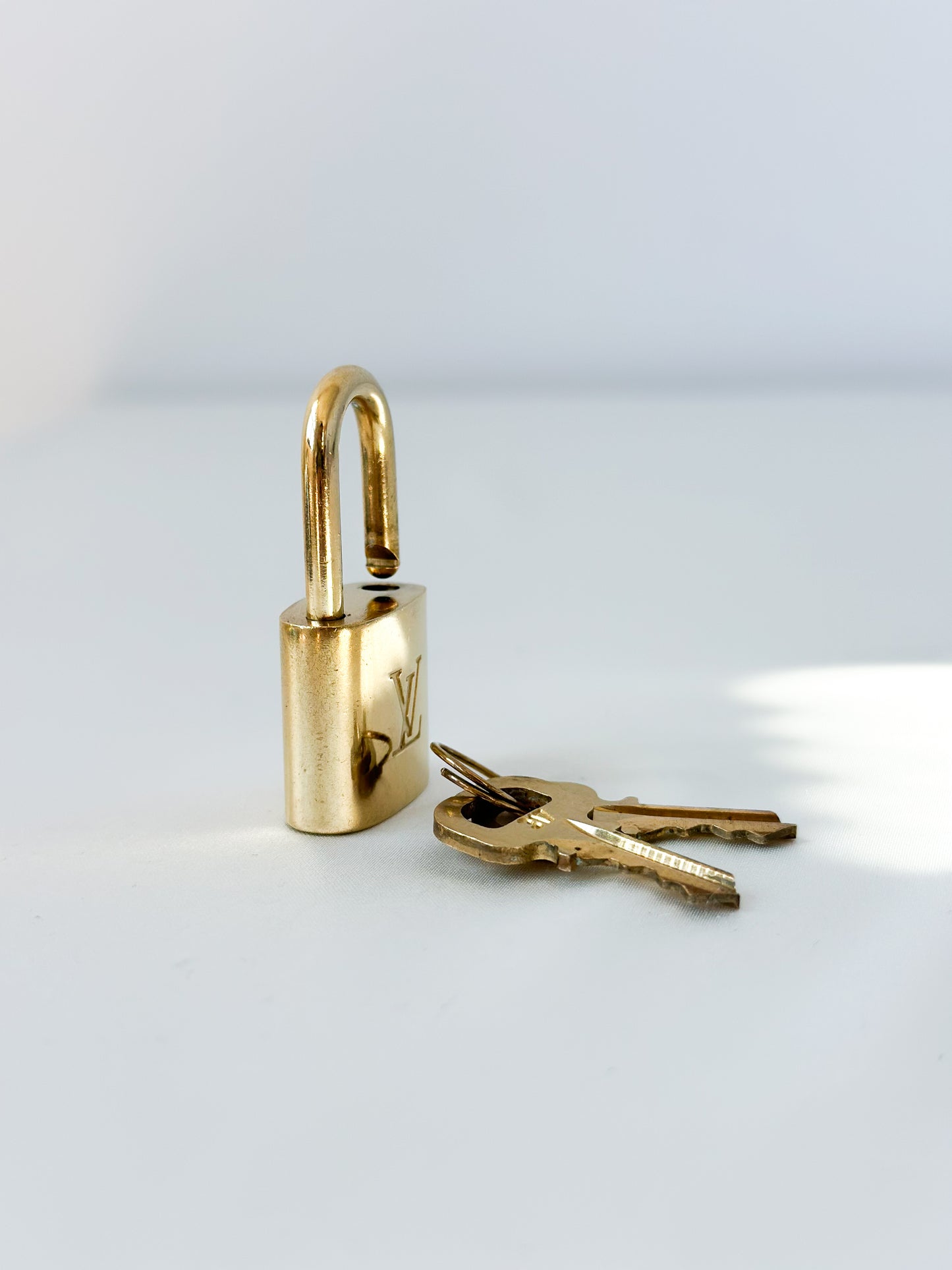 Louis Vuitton Padlock 342 - 2 Keys