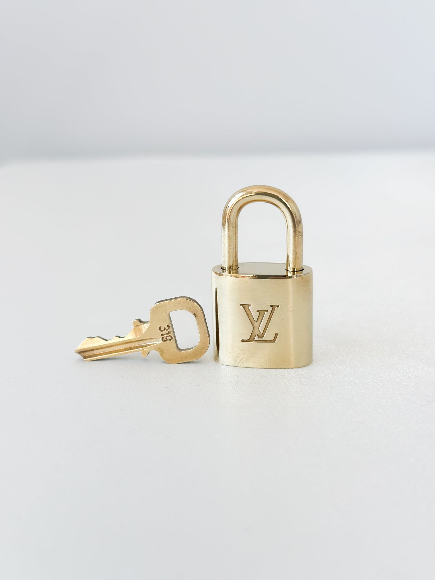 Louis Vuitton Padlock 319