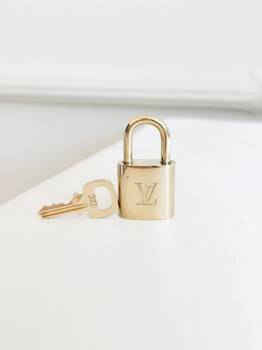 Louis Vuitton Padlock 322