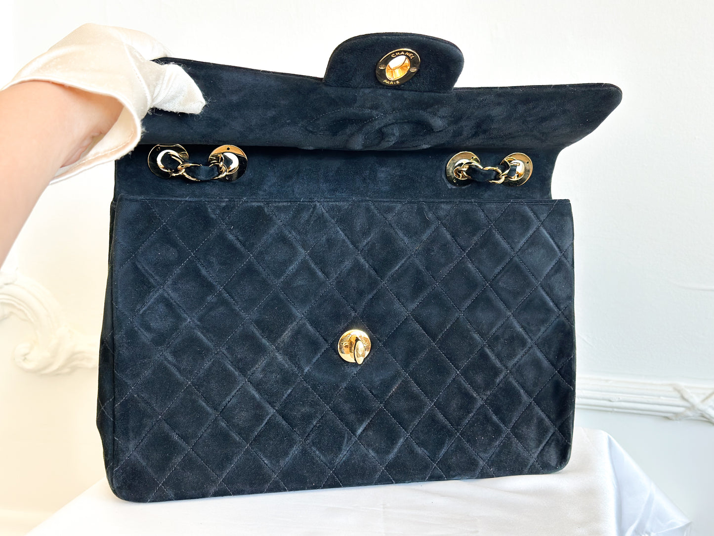 Chanel 1992 Vintage Jumbo XL Single Flap Bag 24k Gold