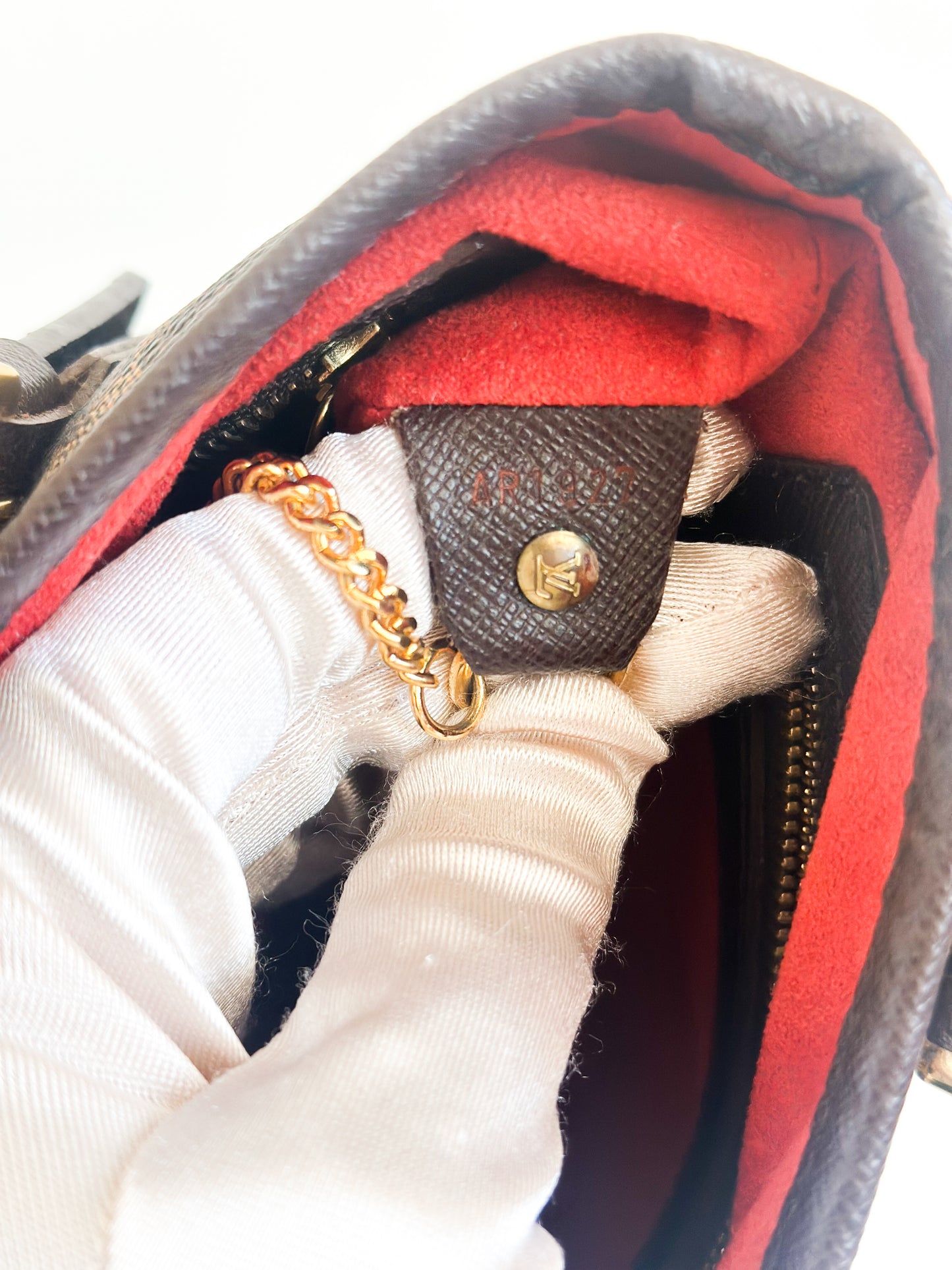 Vintage Louis Vuitton Damier Ebene Marais Bucket Shoulder Bag