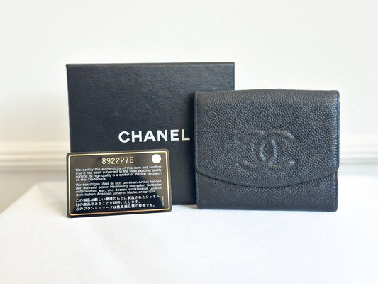 Chanel Vintage Bifold Caviar Wallet
