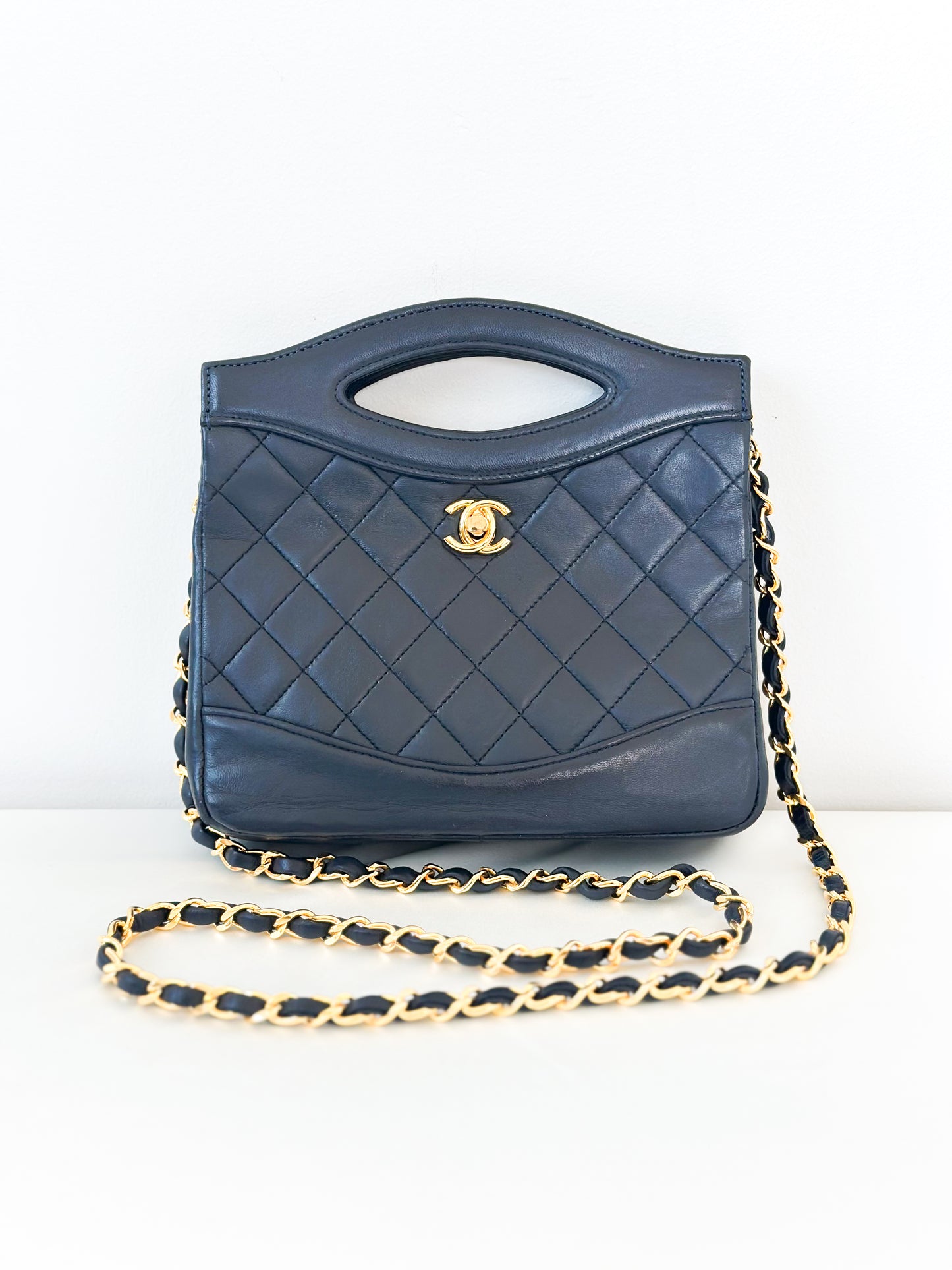 Vintage Chanel 31 Quilted Lambskin Small Shoulder Bag – Navy with Gold Hardware