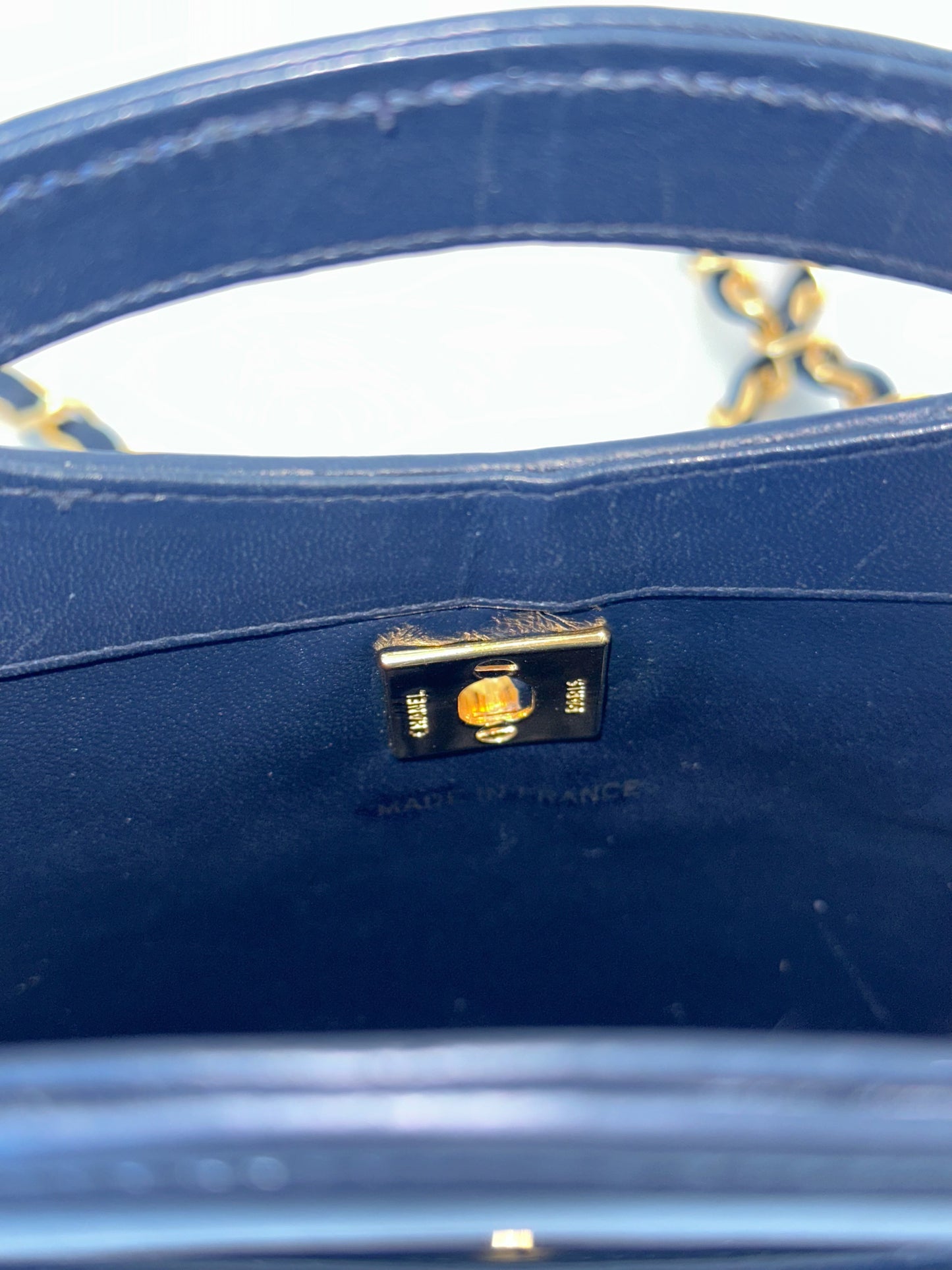 Vintage Chanel 31 Quilted Lambskin Small Shoulder Bag – Navy with Gold Hardware