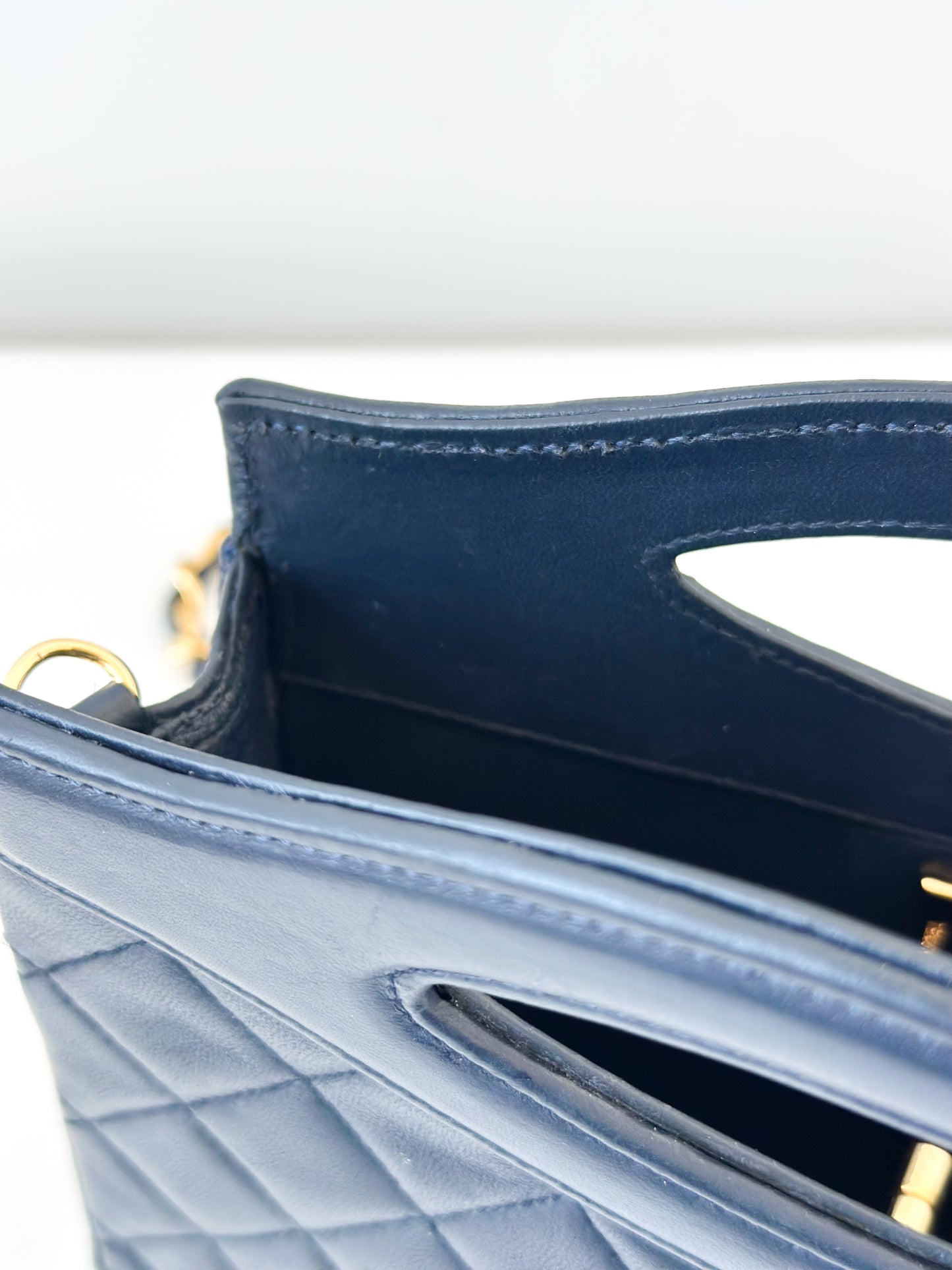 Vintage Chanel 31 Quilted Lambskin Small Shoulder Bag – Navy with Gold Hardware
