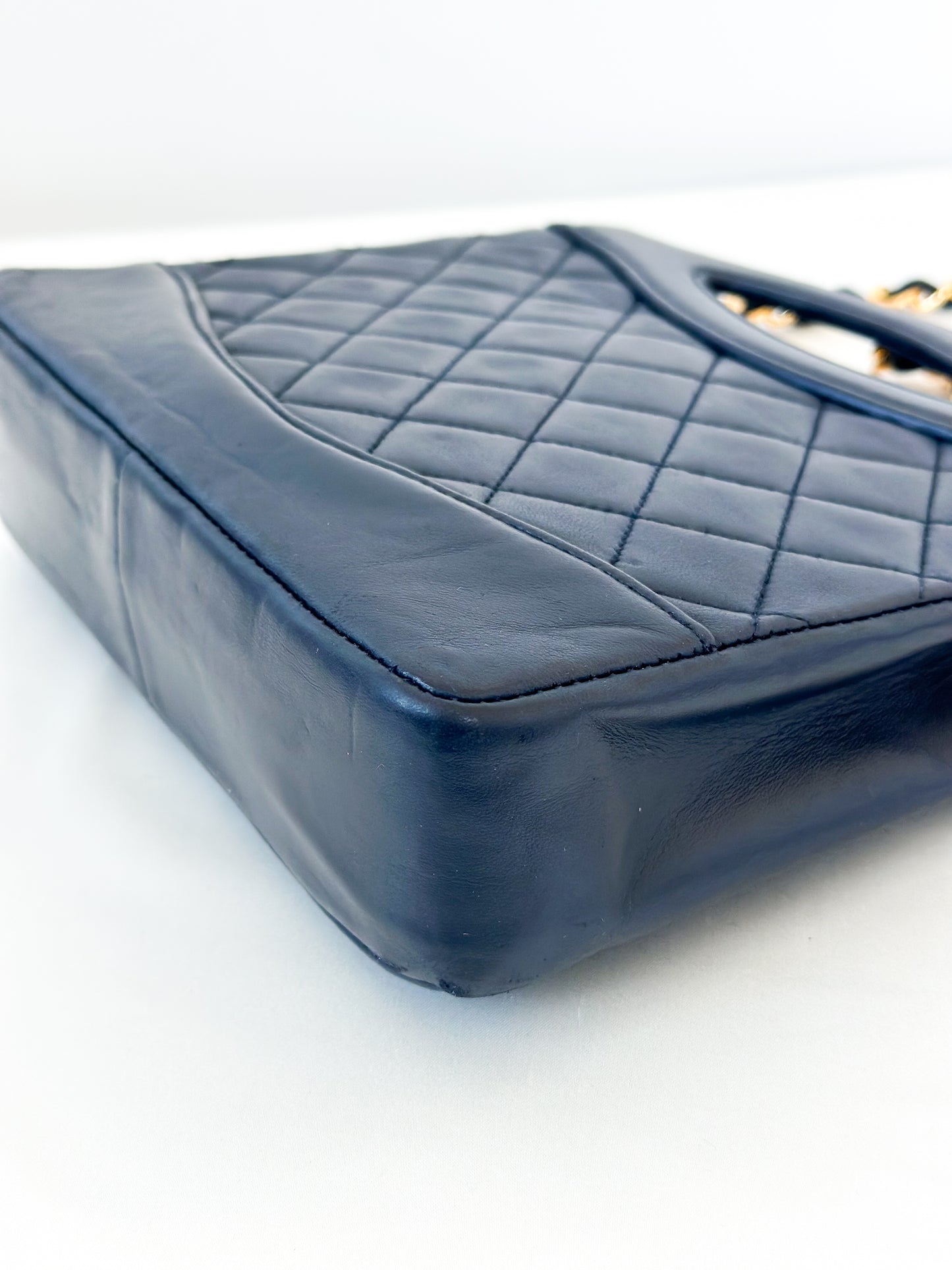 Vintage Chanel 31 Quilted Lambskin Small Shoulder Bag – Navy with Gold Hardware