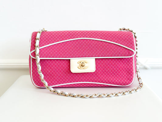 2002 Vintage Chanel Pink Knit Flap Shoulder Bag