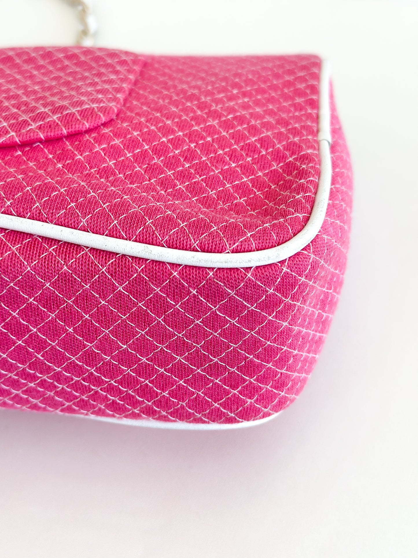 2002 Vintage Chanel Pink Knit Flap Shoulder Bag