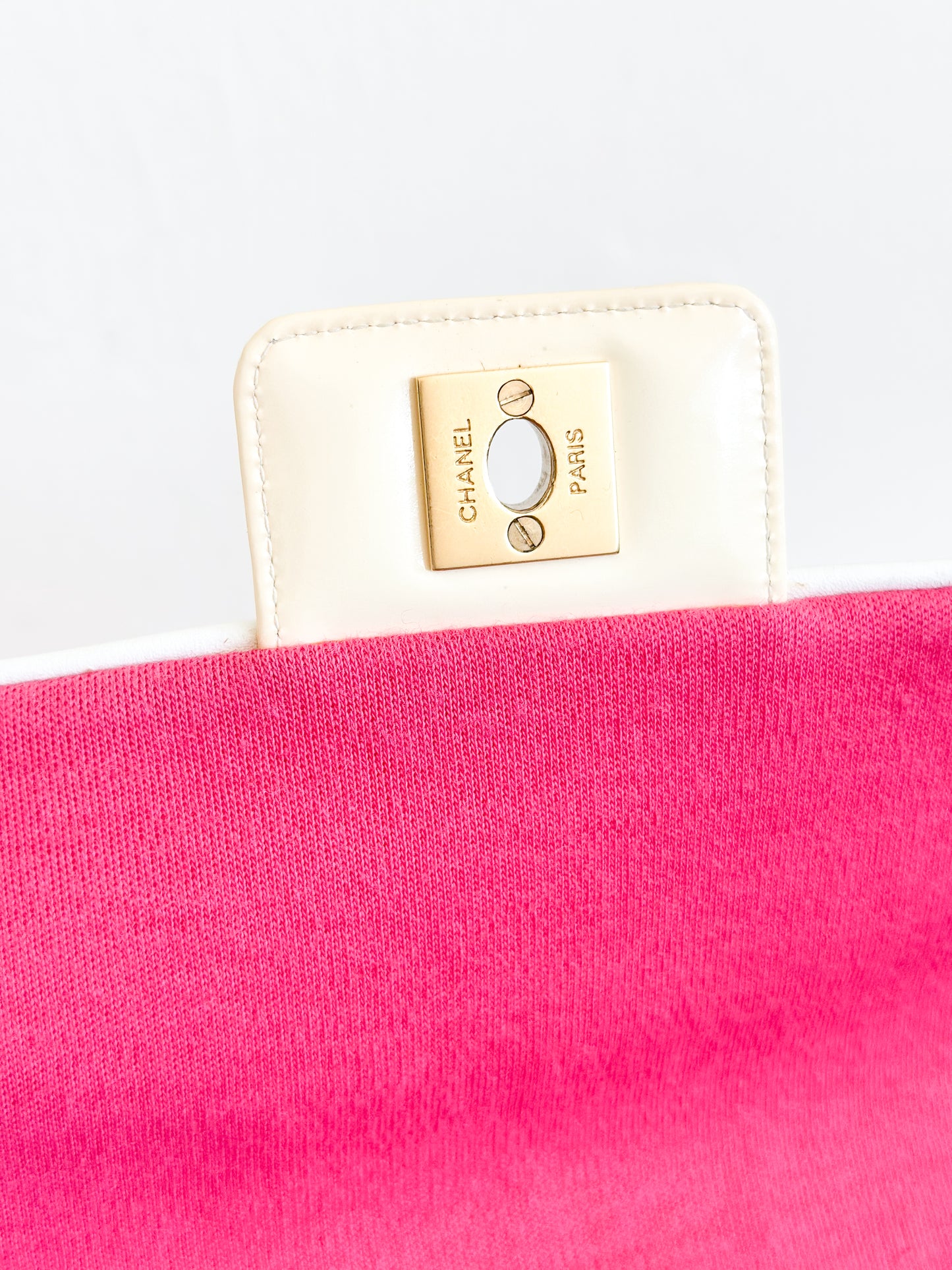2002 Vintage Chanel Pink Knit Flap Shoulder Bag