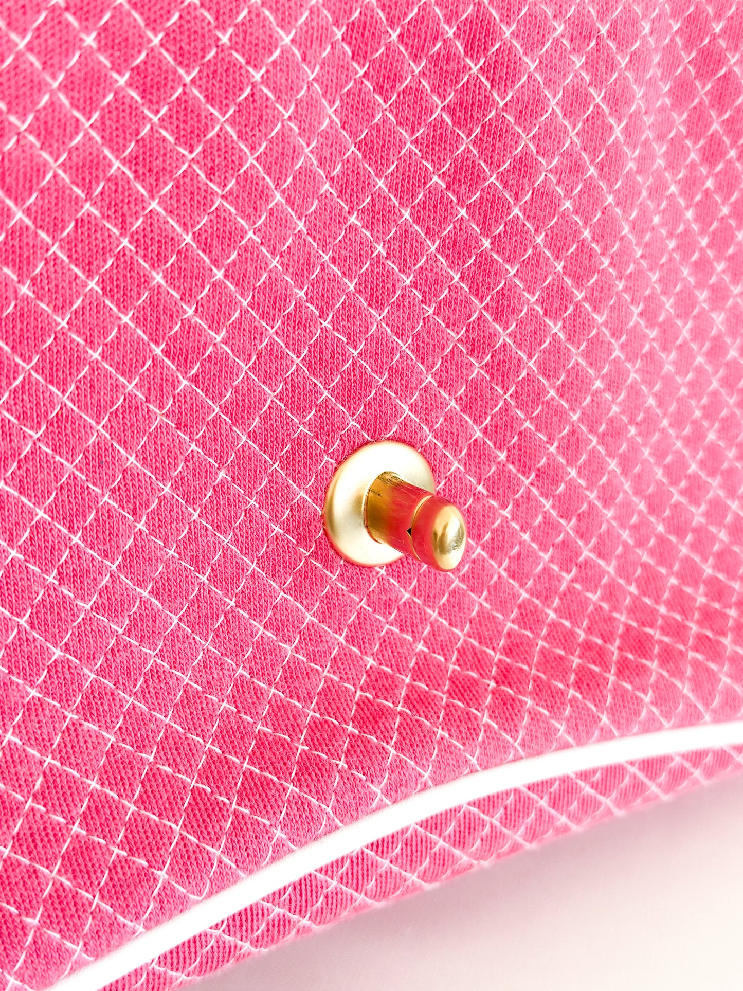 2002 Vintage Chanel Pink Knit Flap Shoulder Bag