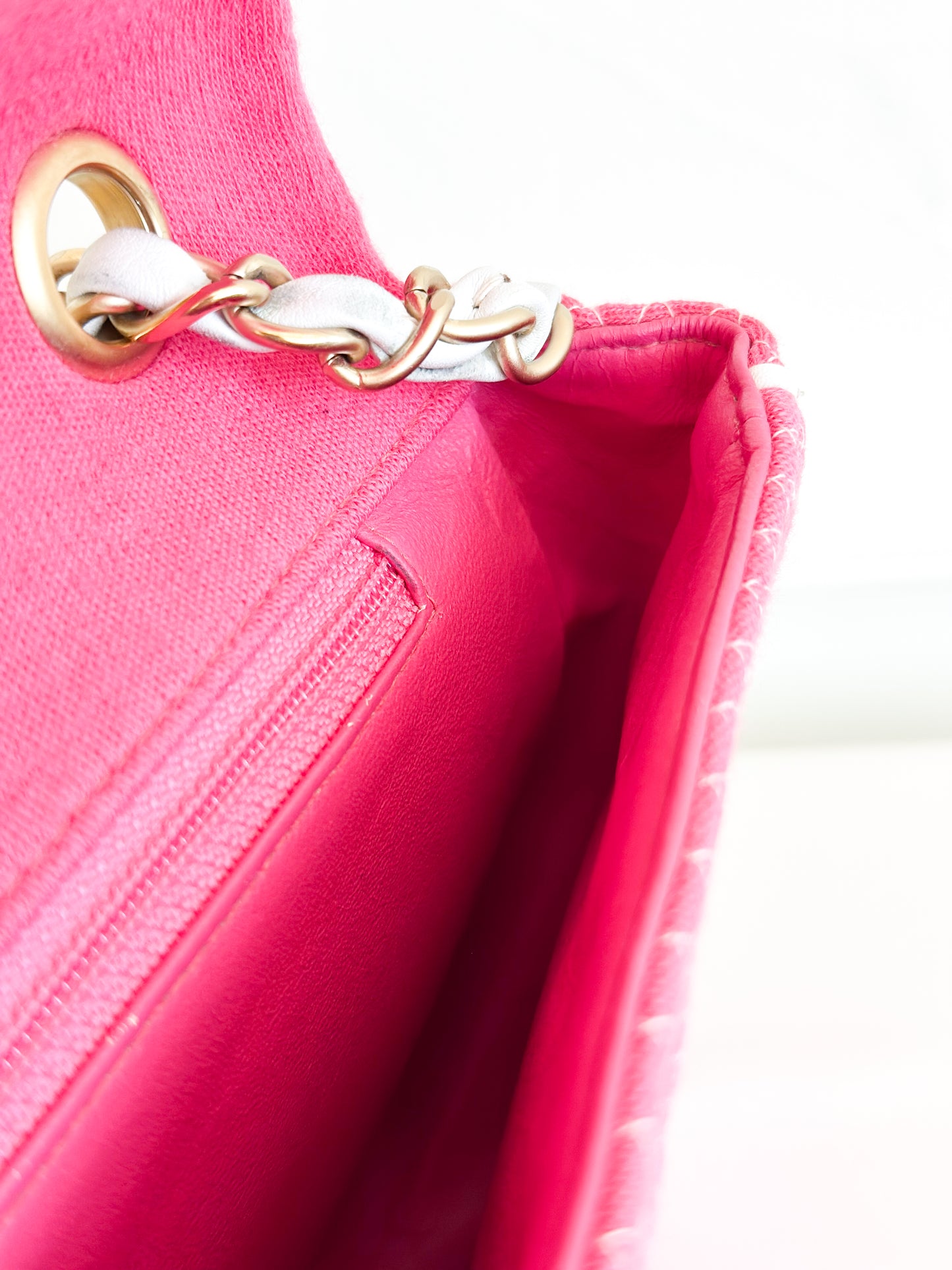 2002 Vintage Chanel Pink Knit Flap Shoulder Bag