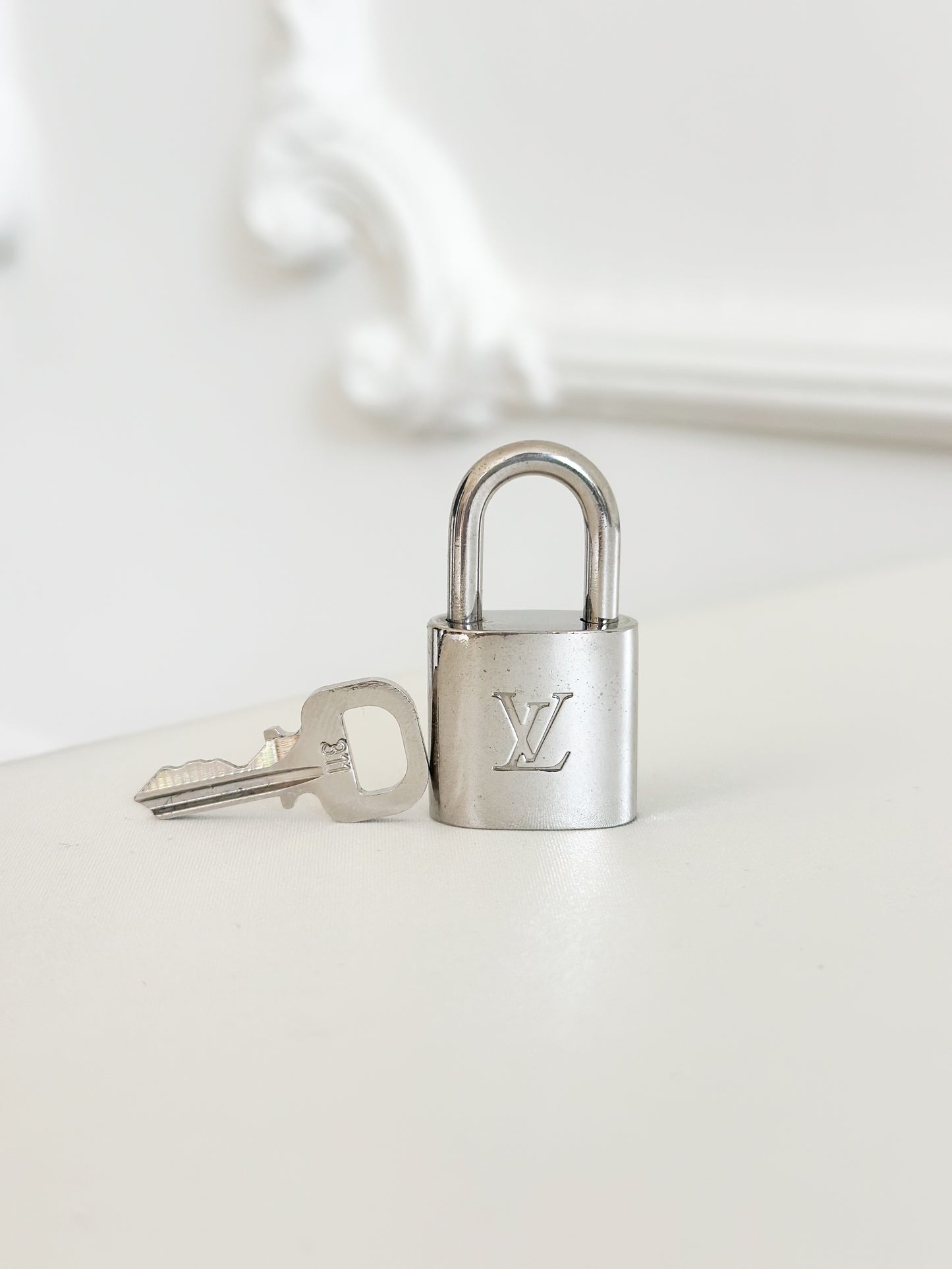 Louis Vuitton Silver Padlock Set 311