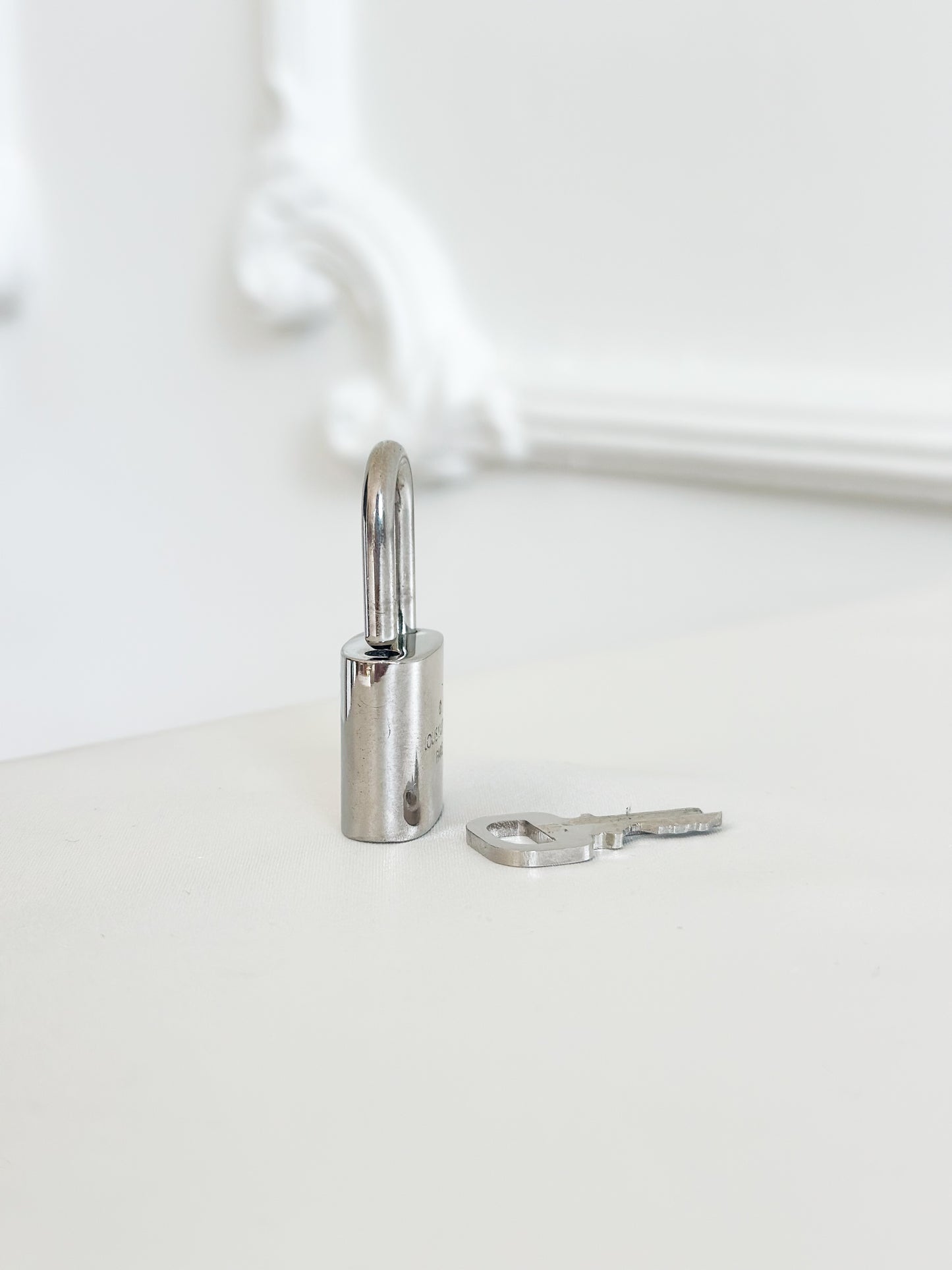 Louis Vuitton Silver Padlock Set 311